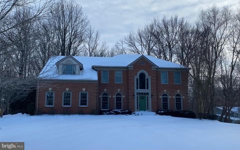 Photo of 99 Hummingbird Court, DUNKIRK, MD 20754 (MLS # MDAA2135640)