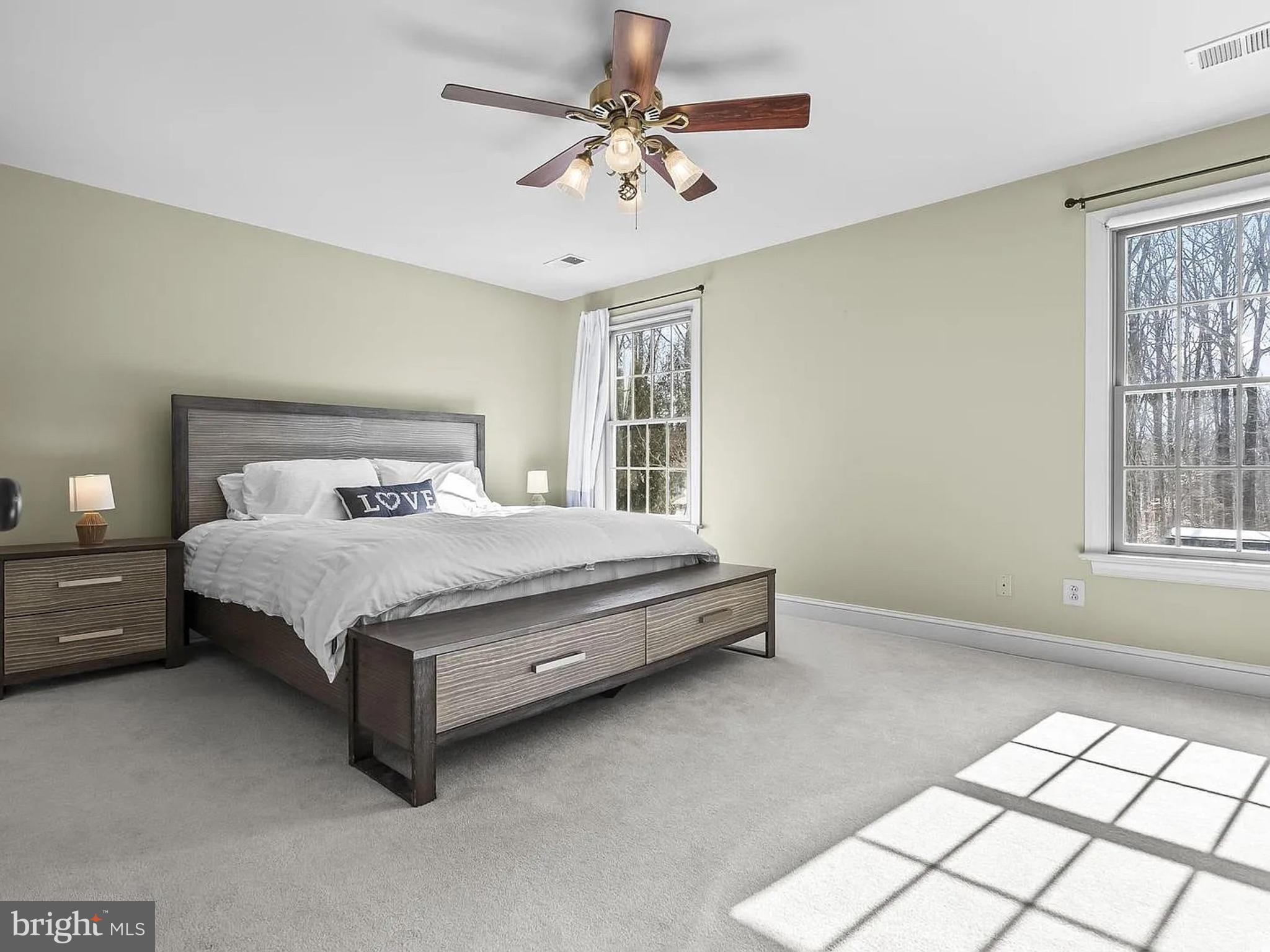 TALL OAKS - Residential