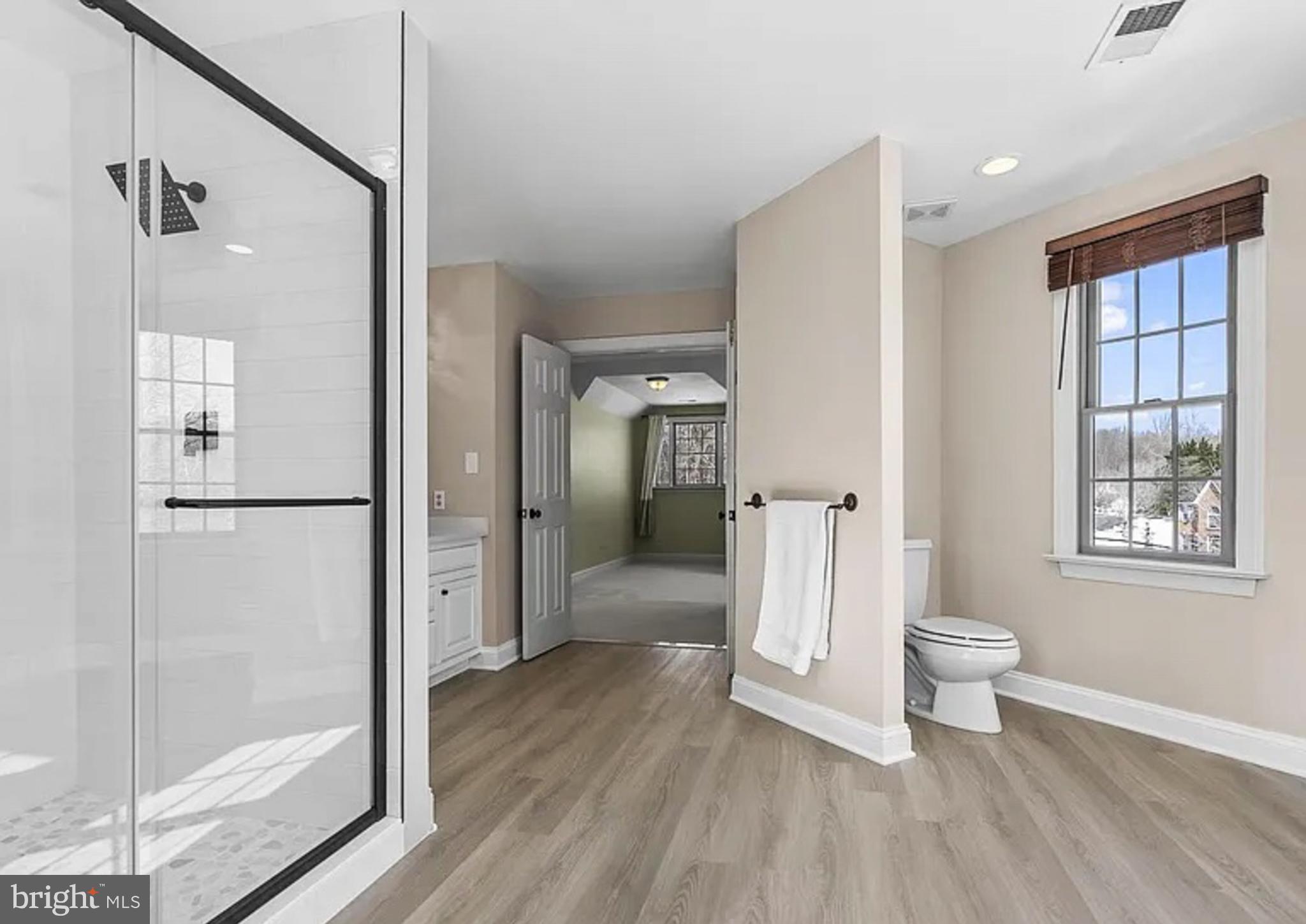 TALL OAKS - Residential