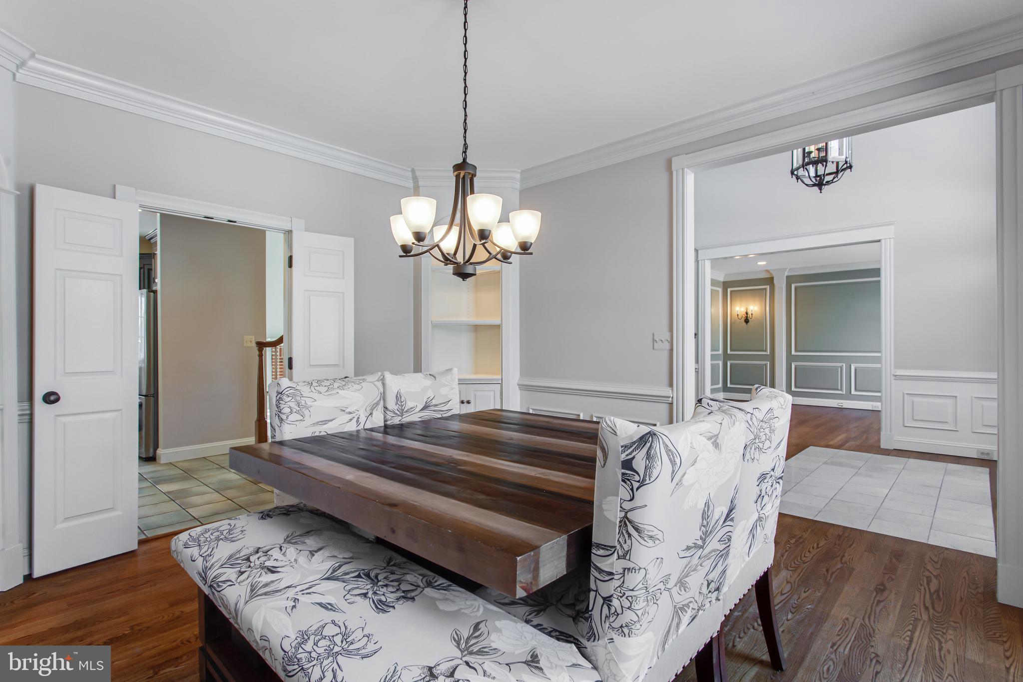 TALL OAKS - Residential