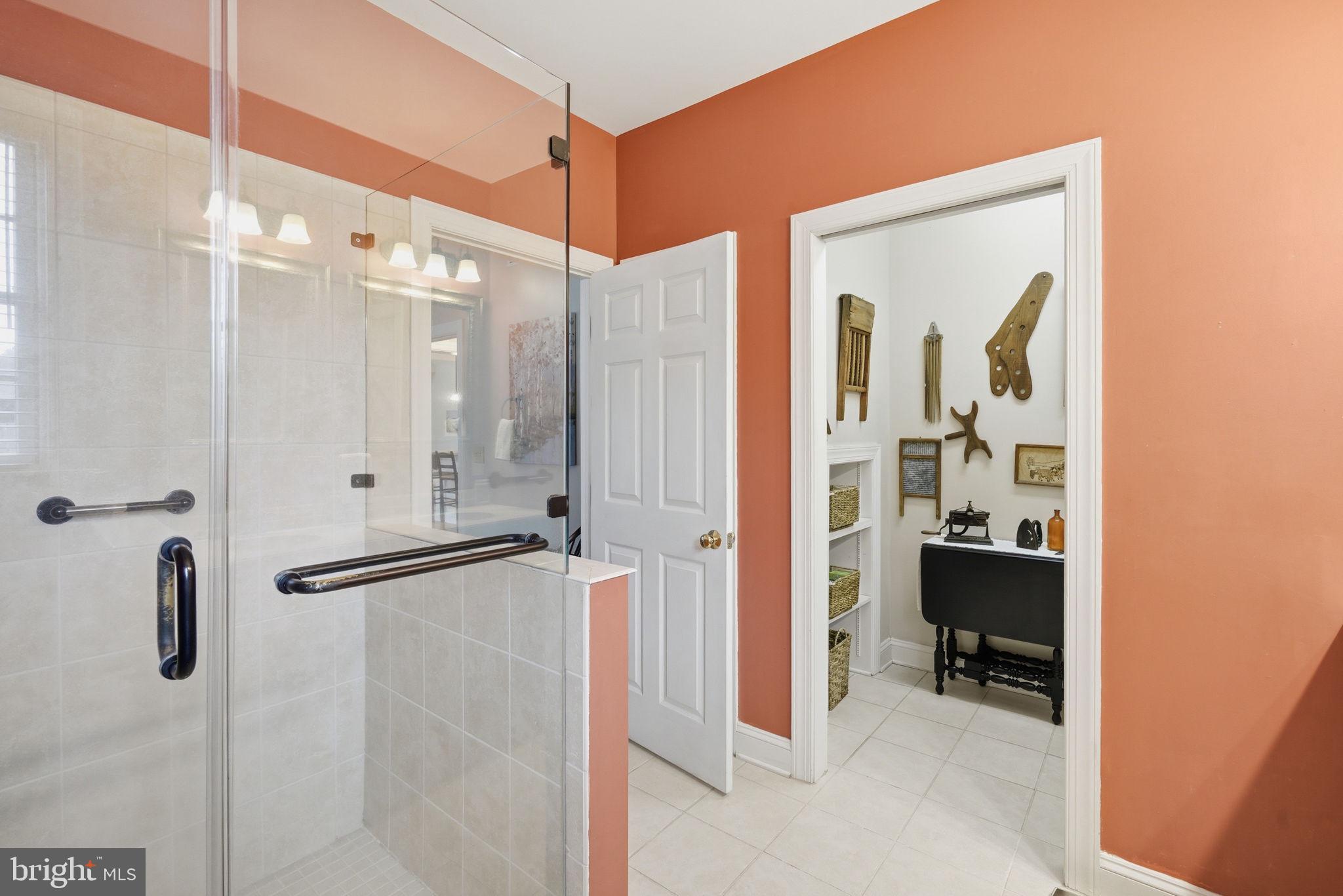 EVERGREEN MANOR - Residential