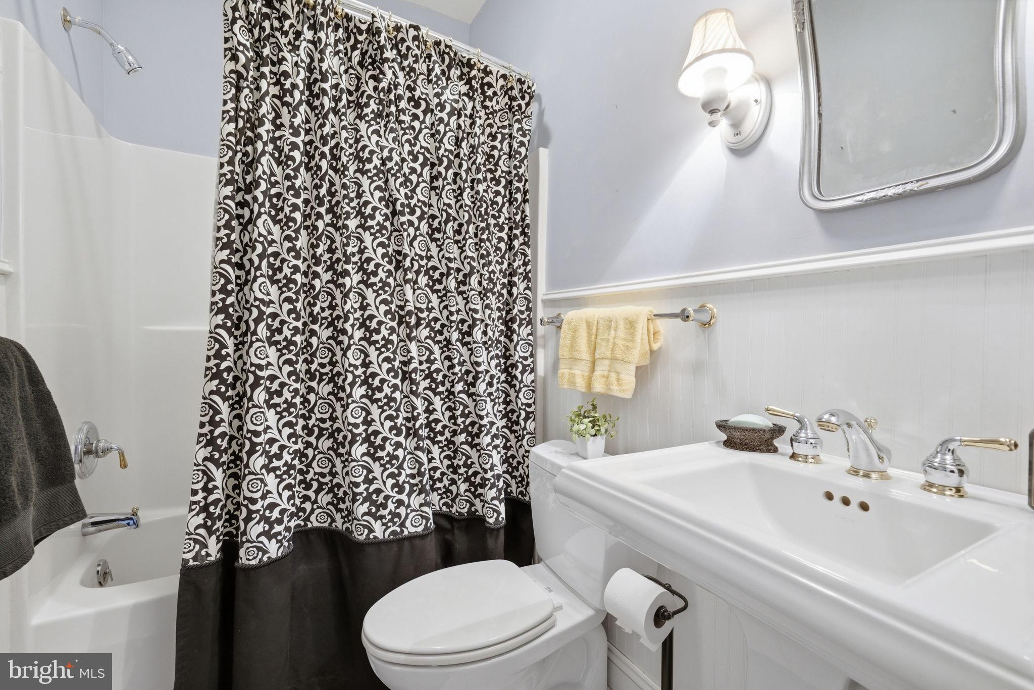 EVERGREEN MANOR - Residential