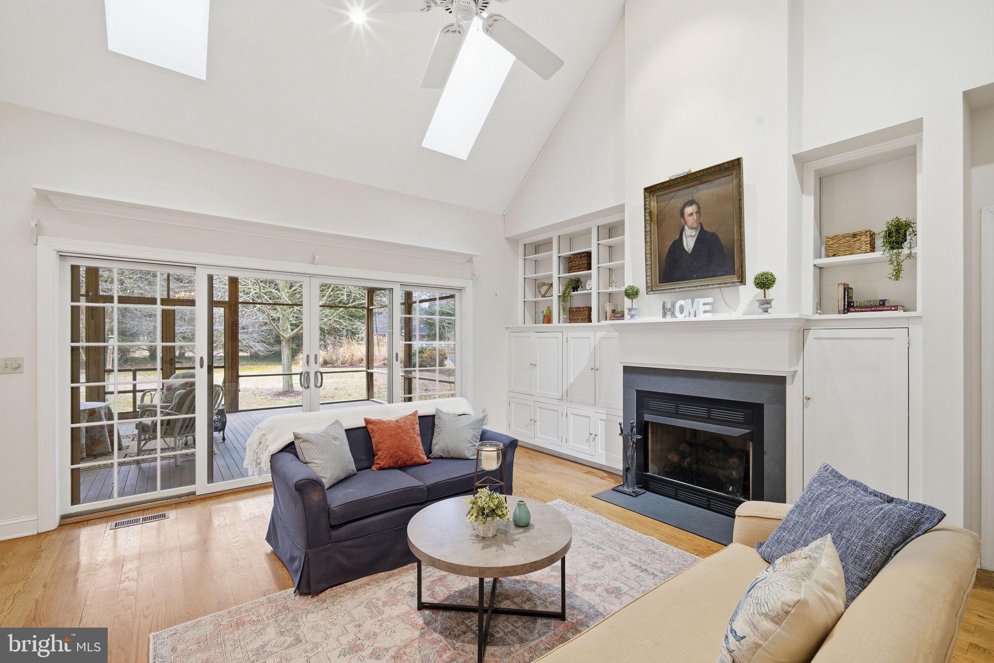 EVERGREEN MANOR - Residential