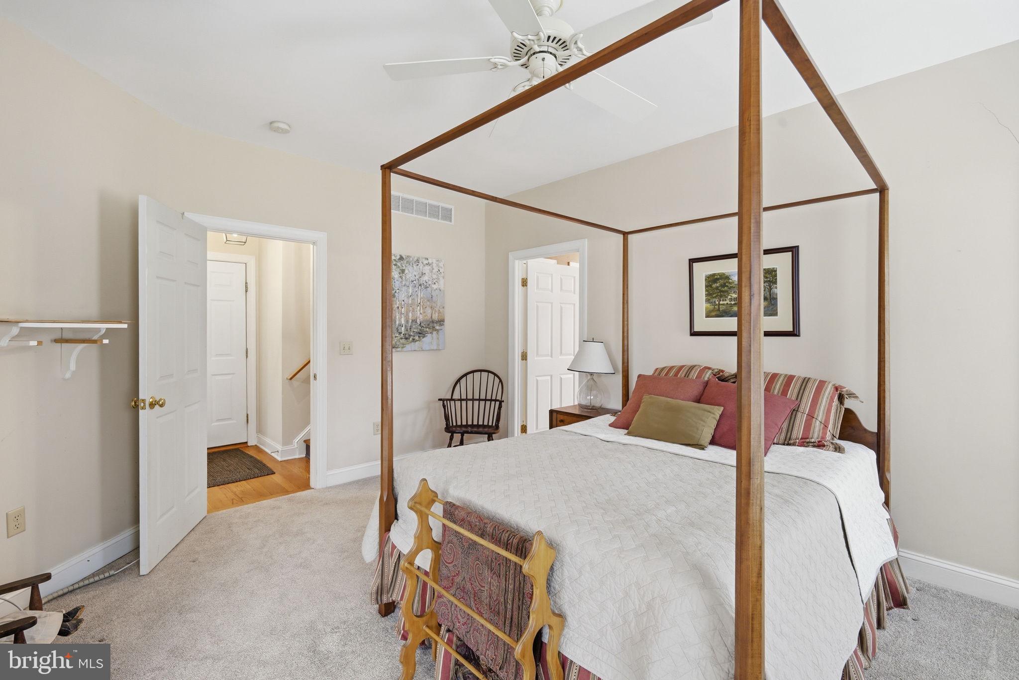 EVERGREEN MANOR - Residential