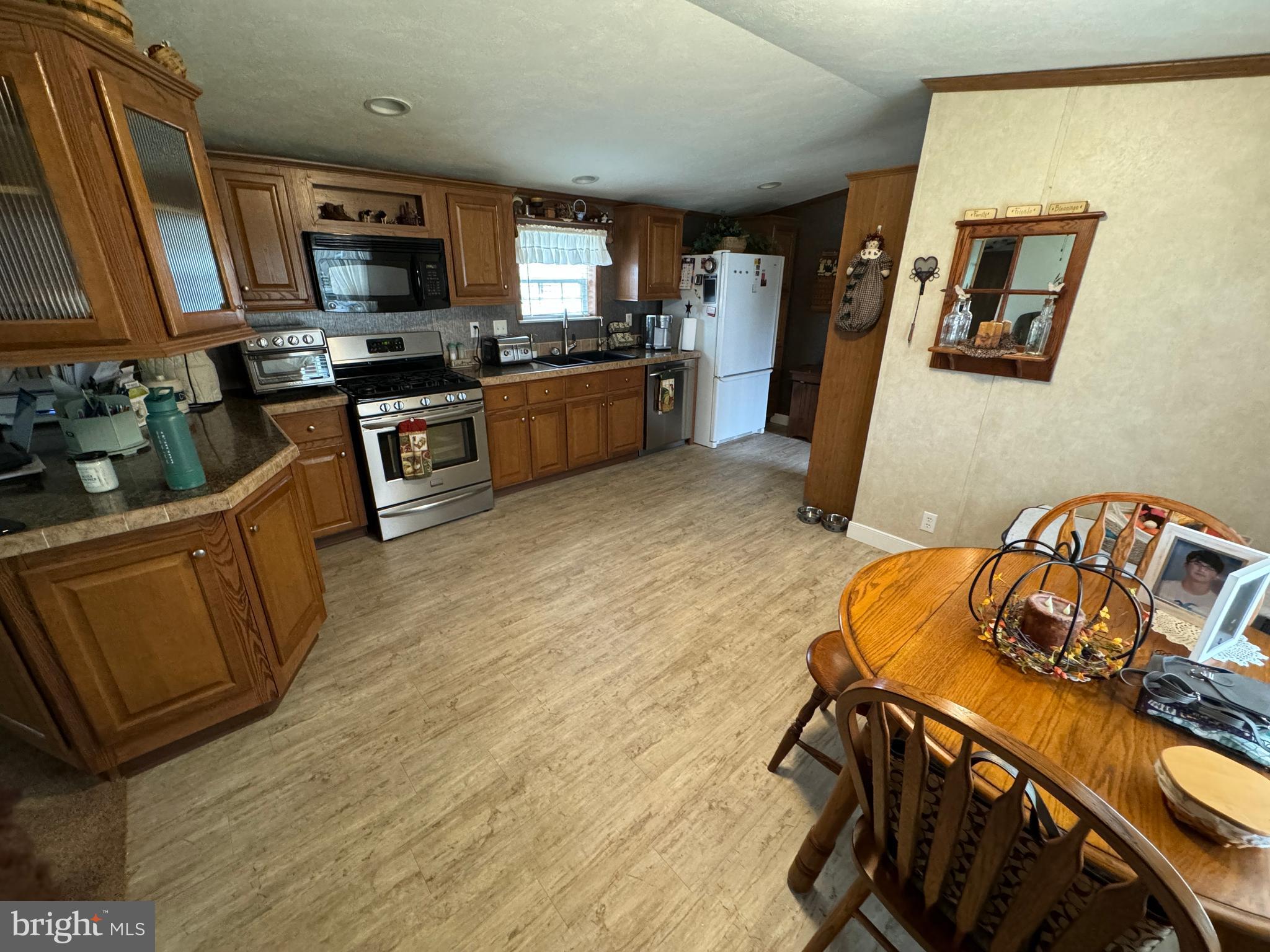 LINCOLN GREENS - Residential