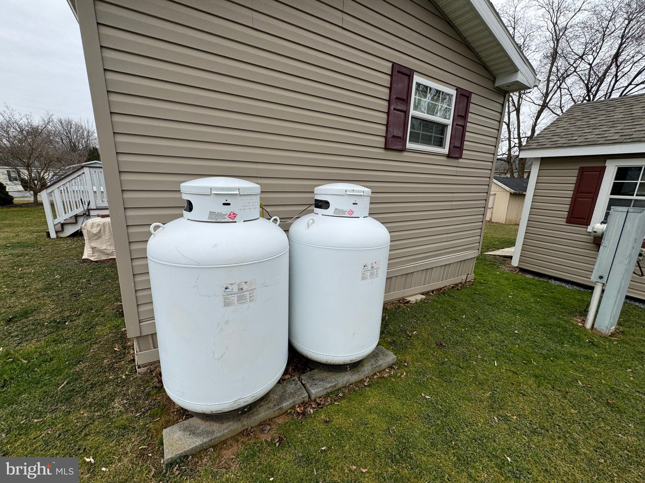 LINCOLN GREENS - Residential