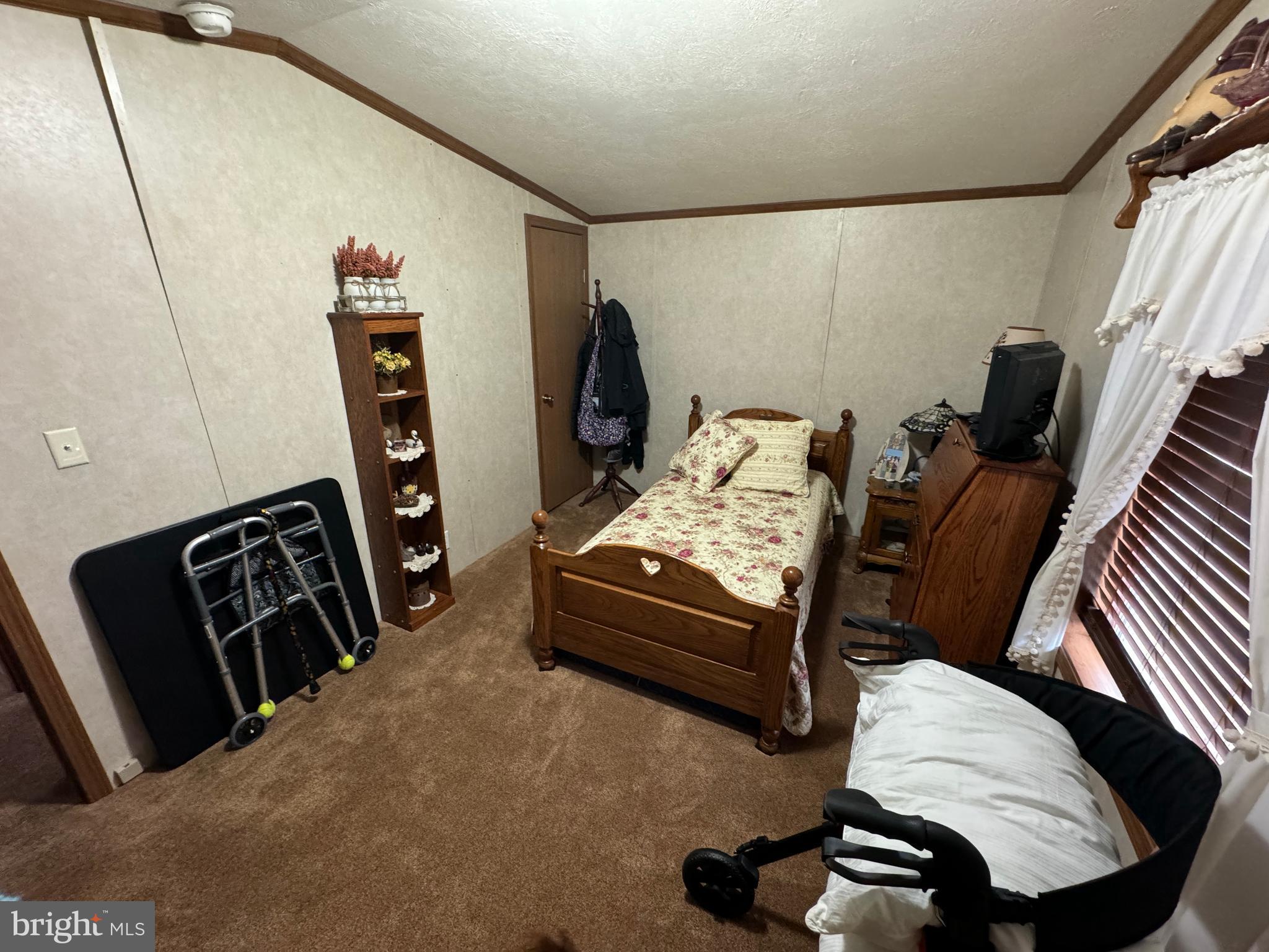 LINCOLN GREENS - Residential