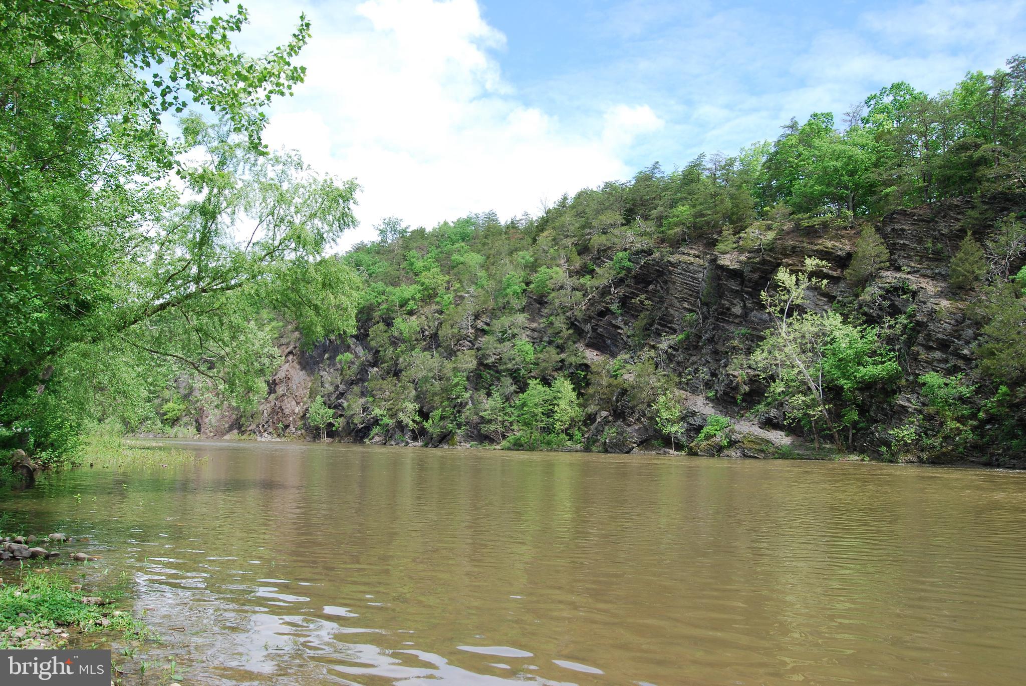 SILVER RIVER ACRES - Residential