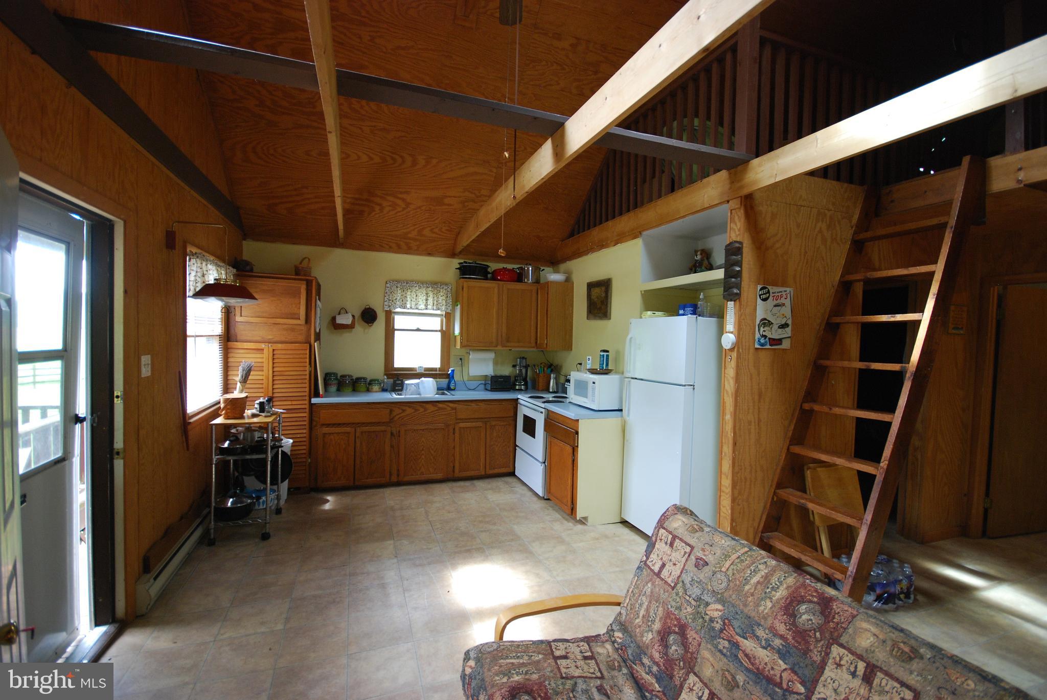 SILVER RIVER ACRES - Residential