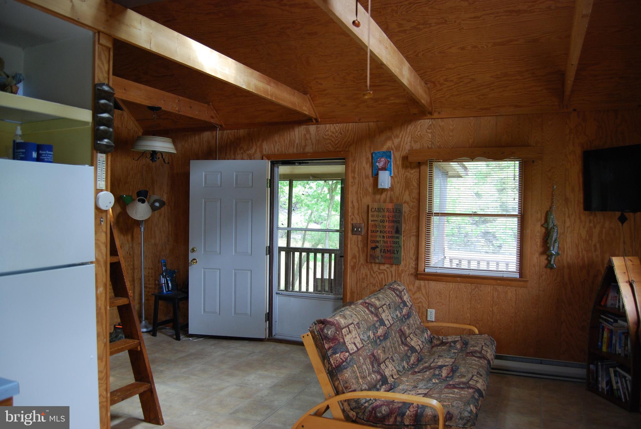 SILVER RIVER ACRES - Residential