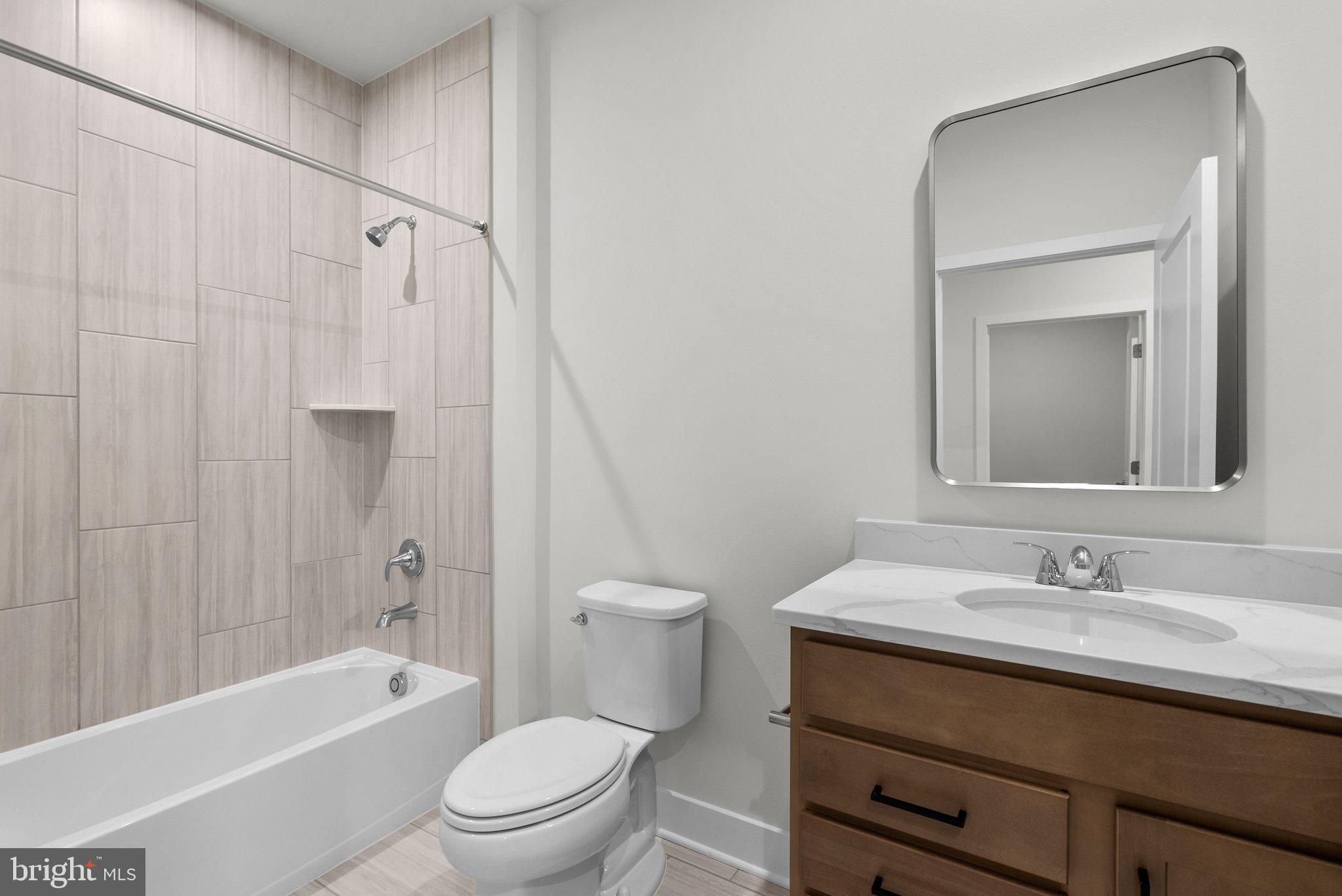 LEXINGTON 7 - Residential