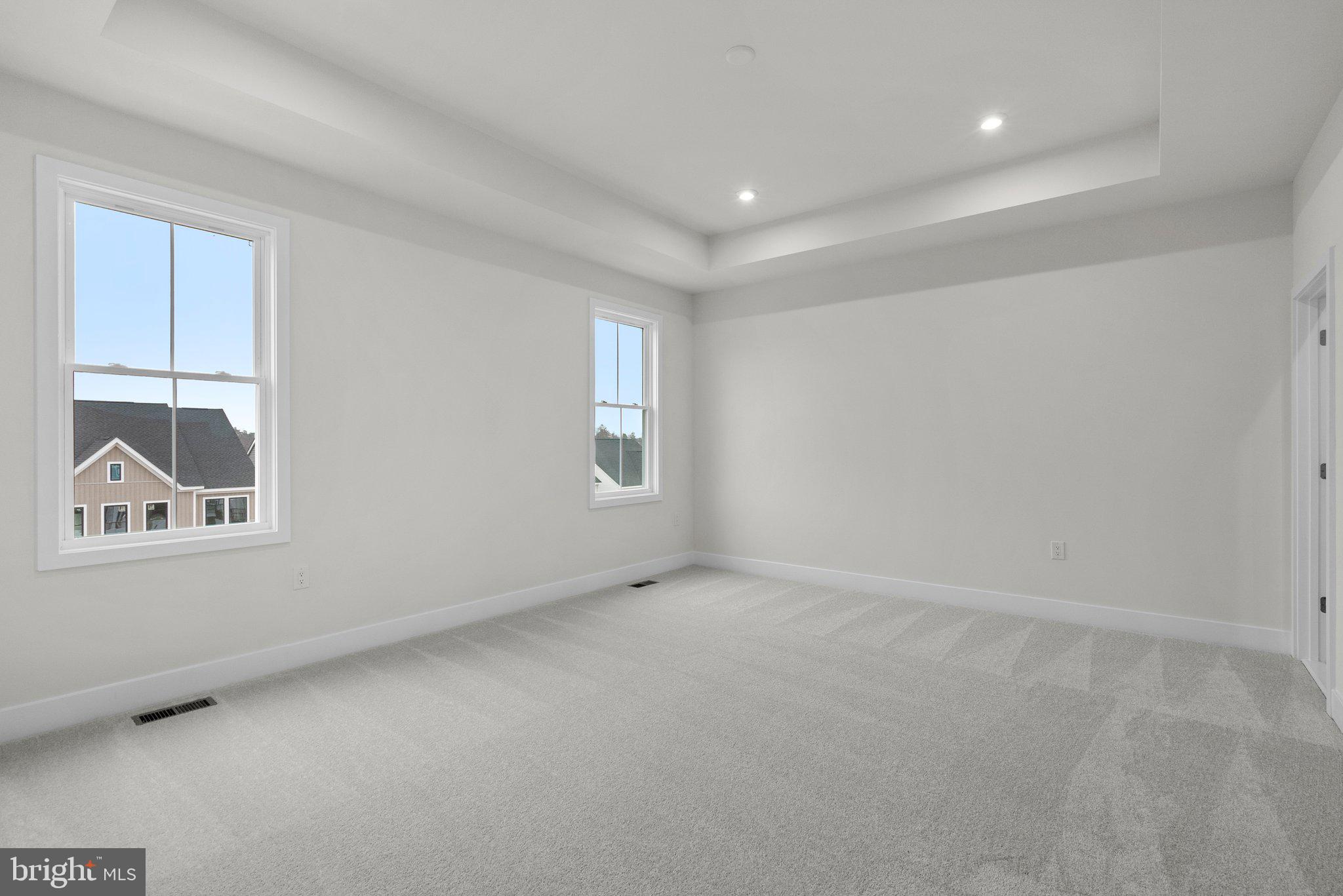 LEXINGTON 7 - Residential