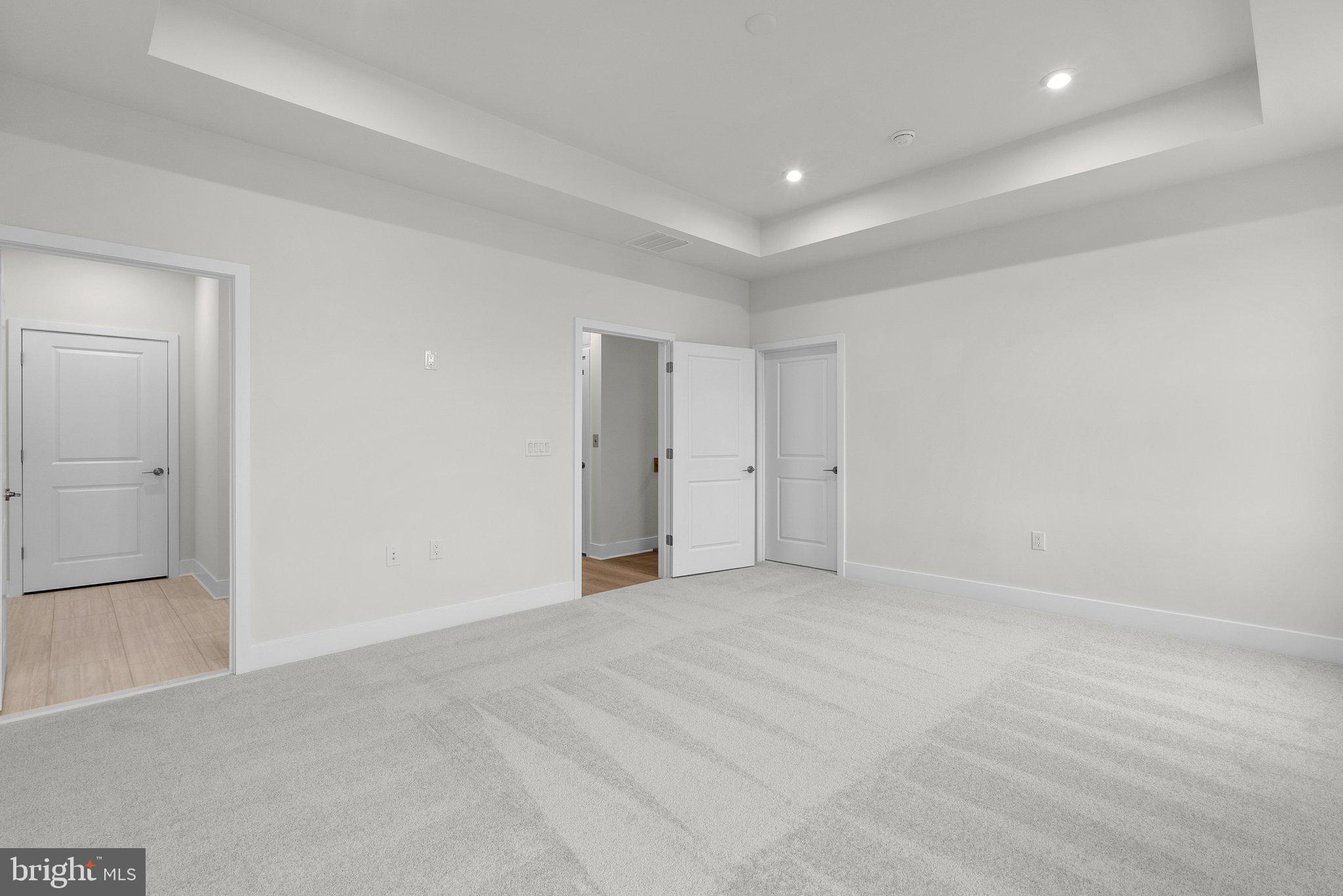 LEXINGTON 7 - Residential