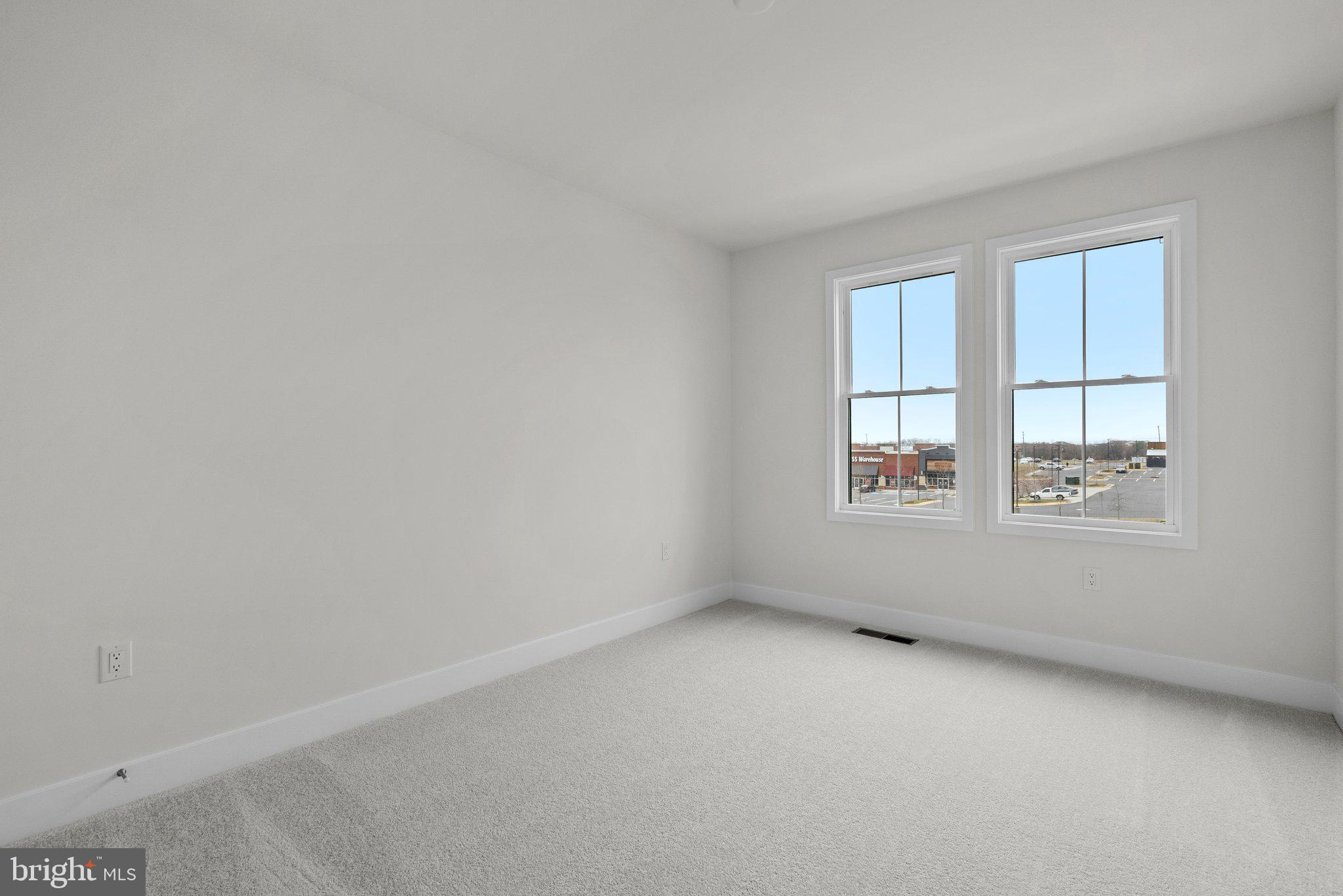 LEXINGTON 7 - Residential