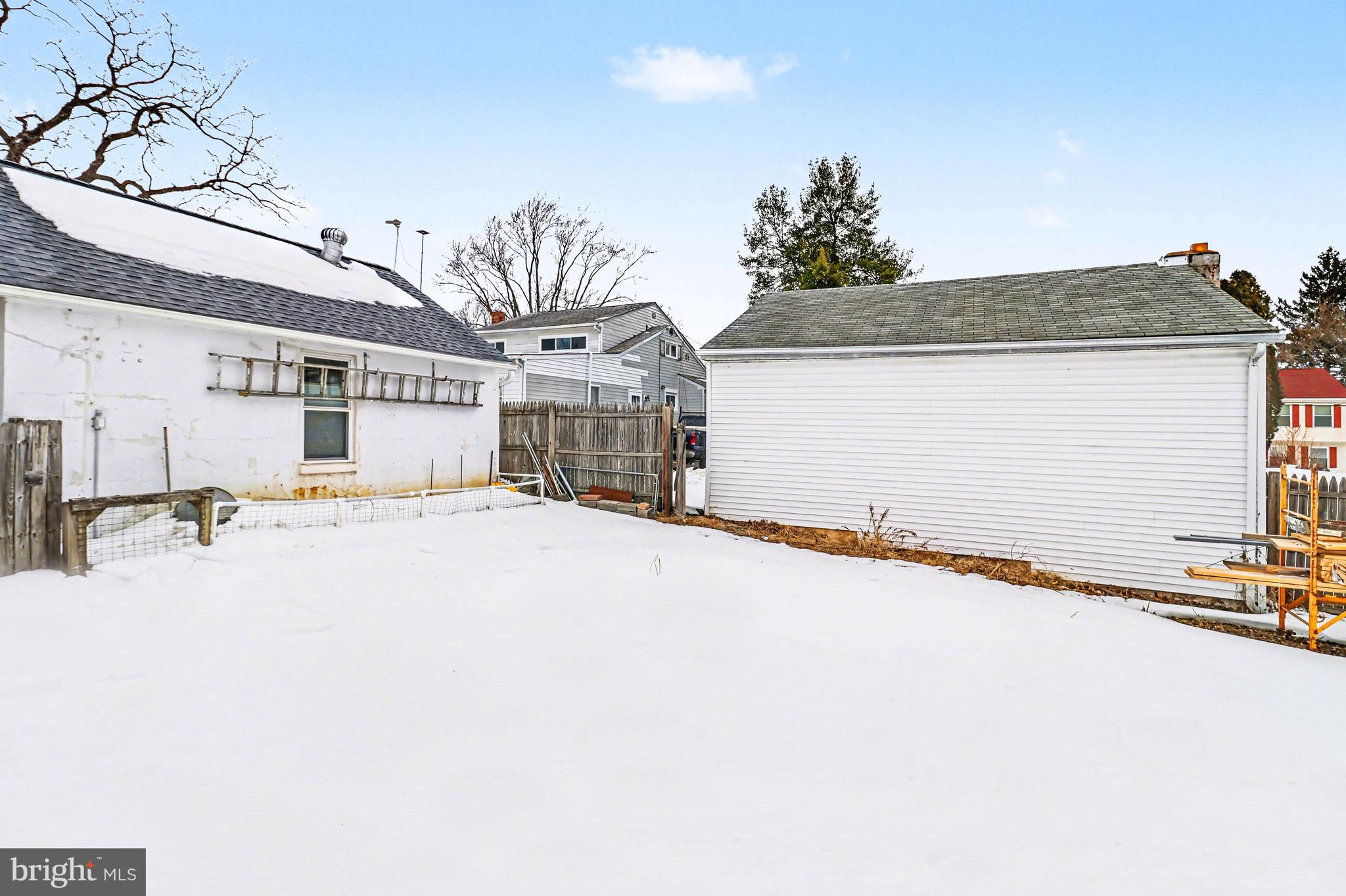 NESHAMINY FALLS - Residential