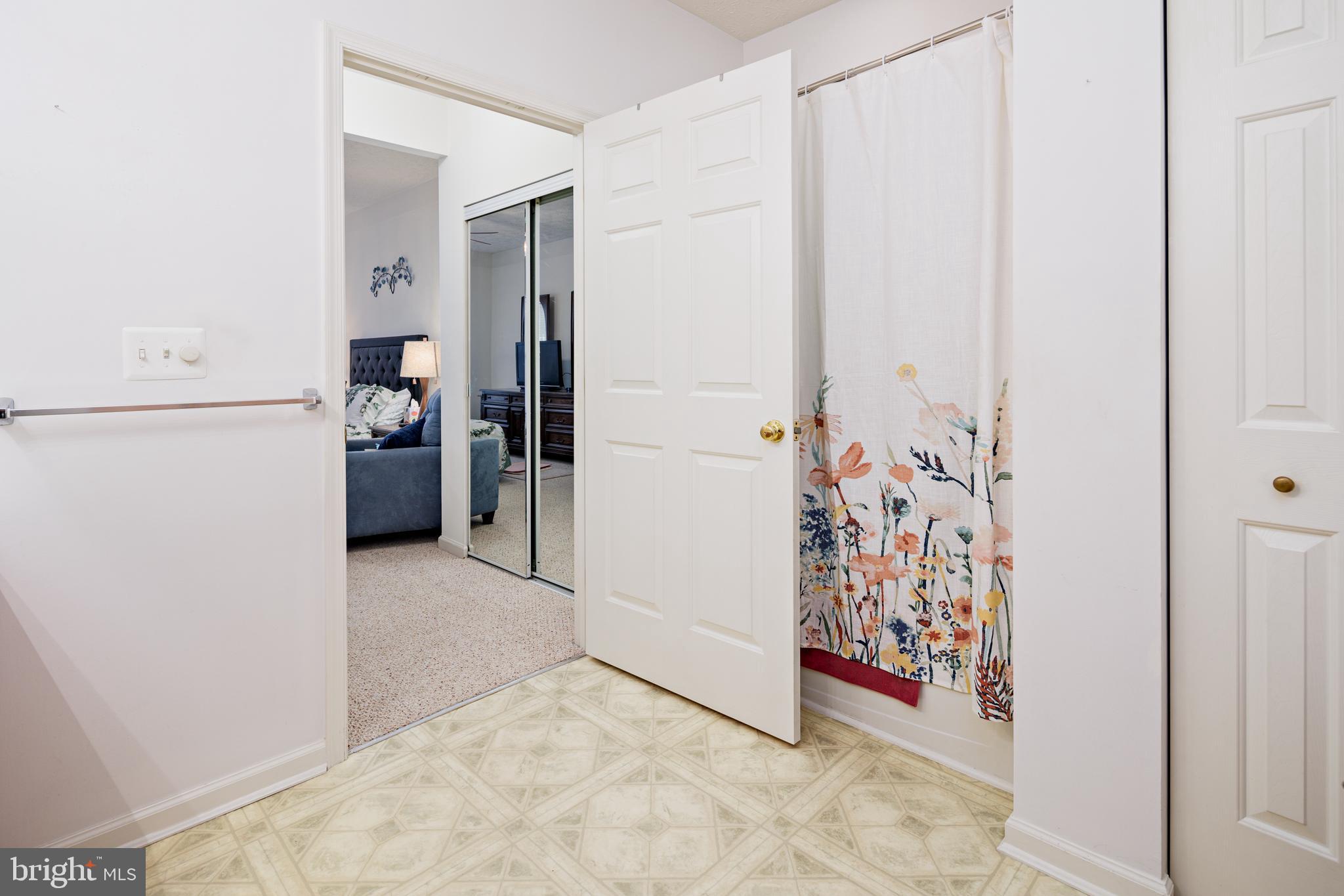 DEVONSHIRE AT WHITEMARSH - Residential