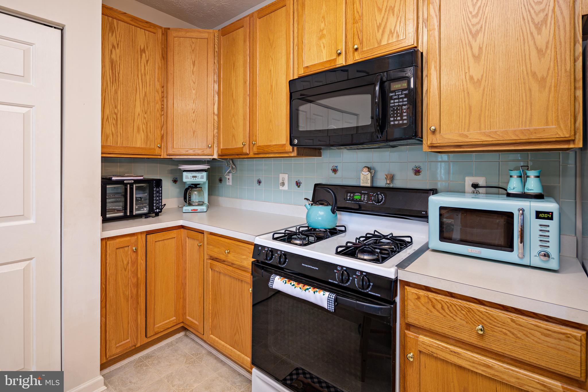 DEVONSHIRE AT WHITEMARSH - Residential