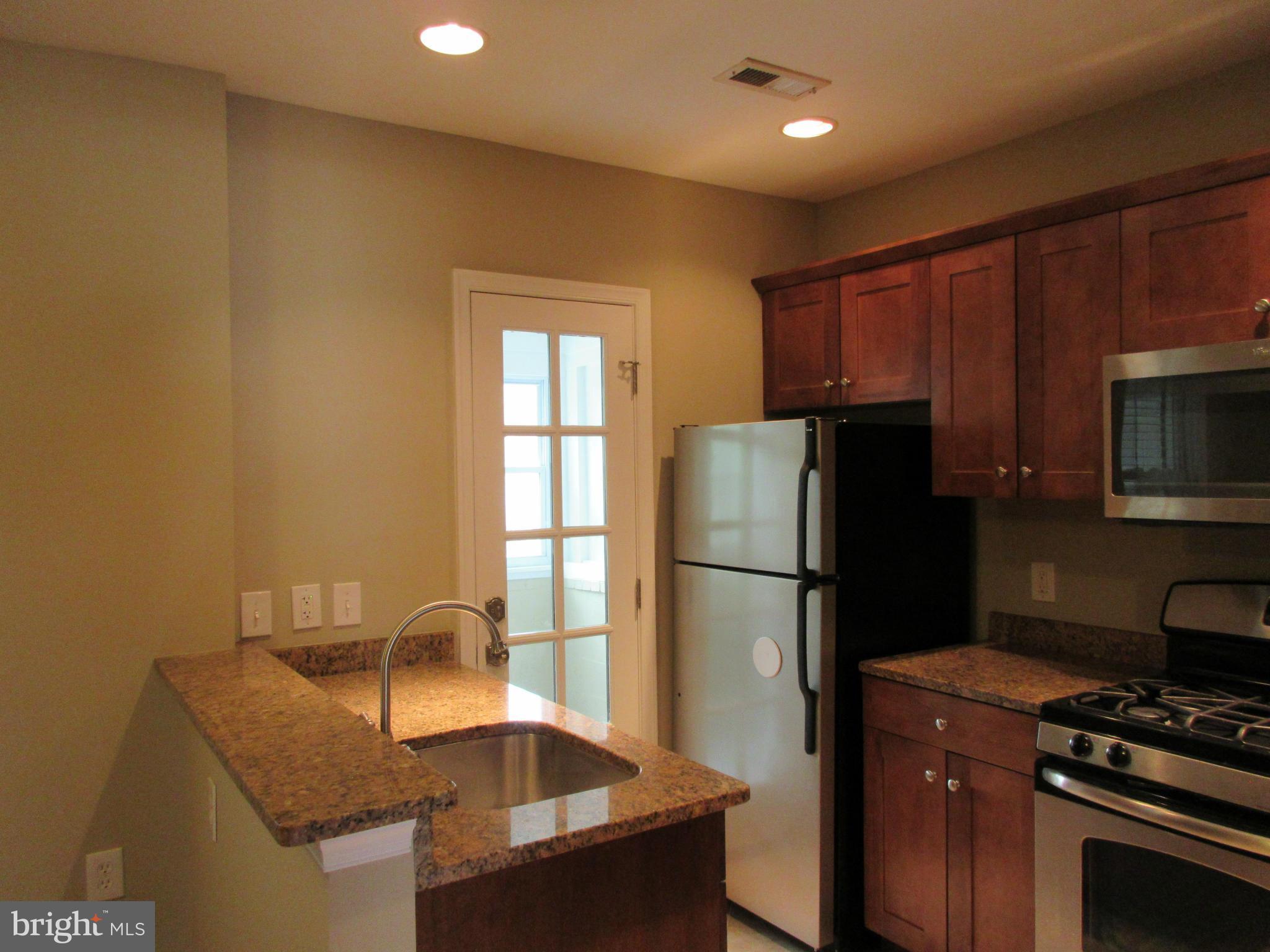OLD TOWN ALEXANDRIA - Residential Lease