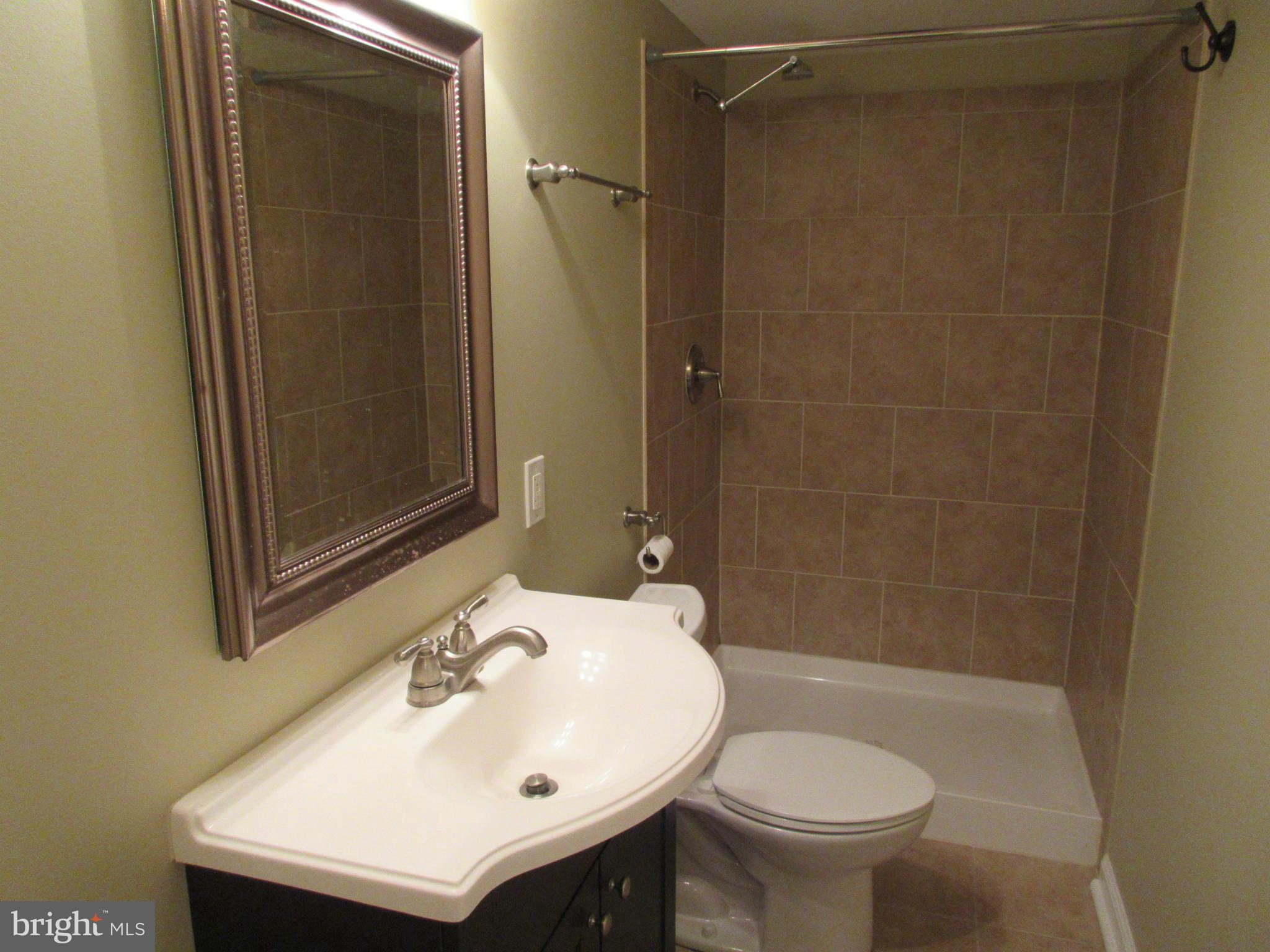 OLD TOWN ALEXANDRIA - Residential Lease