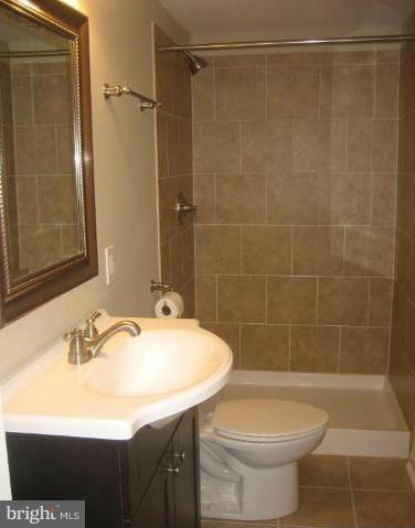 OLD TOWN ALEXANDRIA - Residential Lease