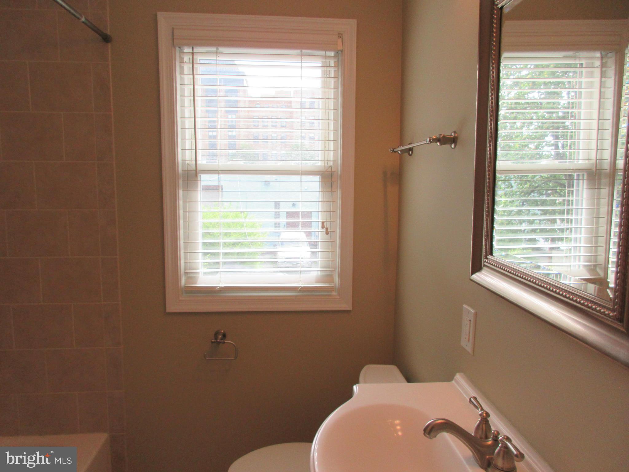OLD TOWN ALEXANDRIA - Residential Lease