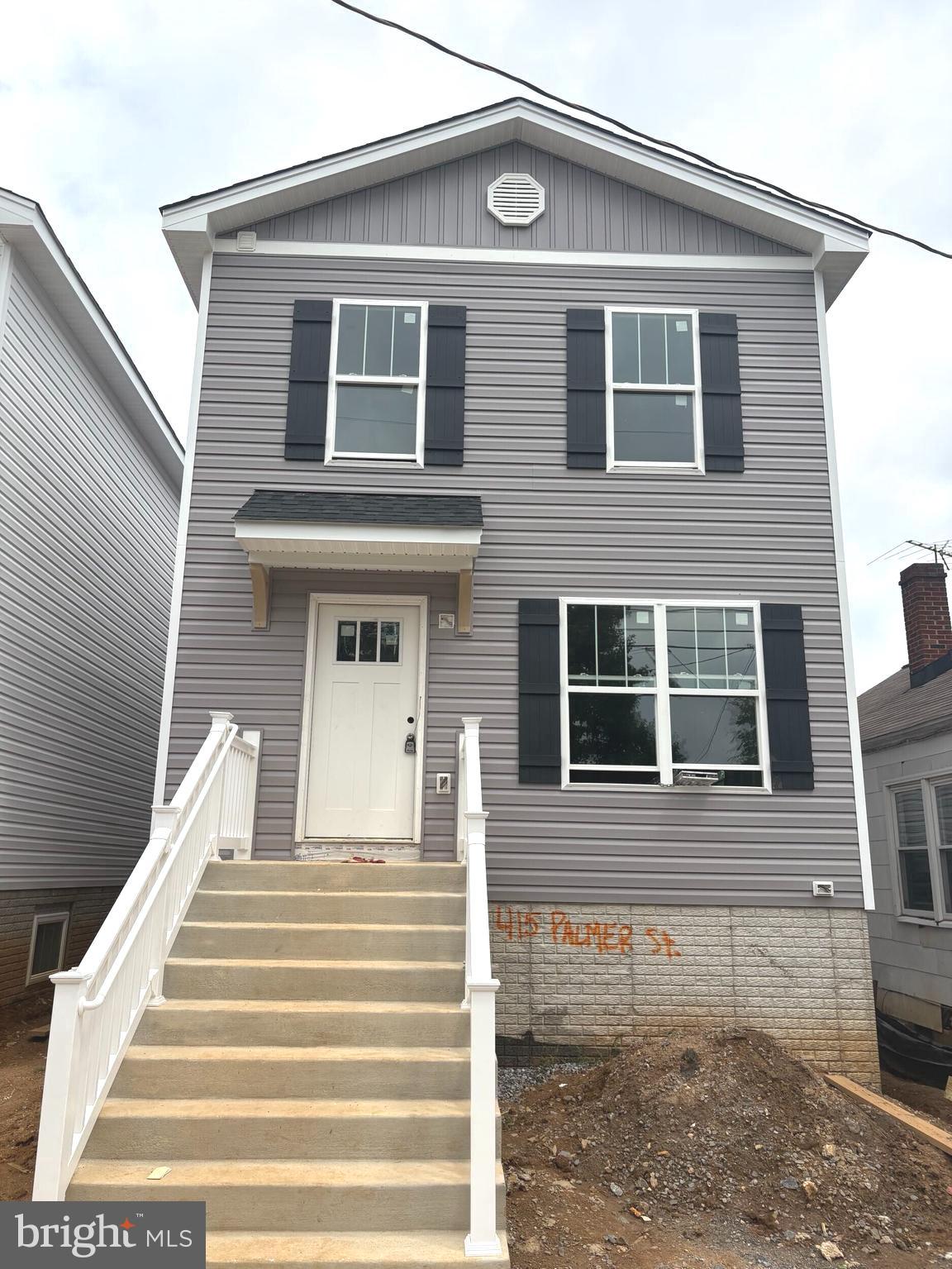 415 PALMER STREET