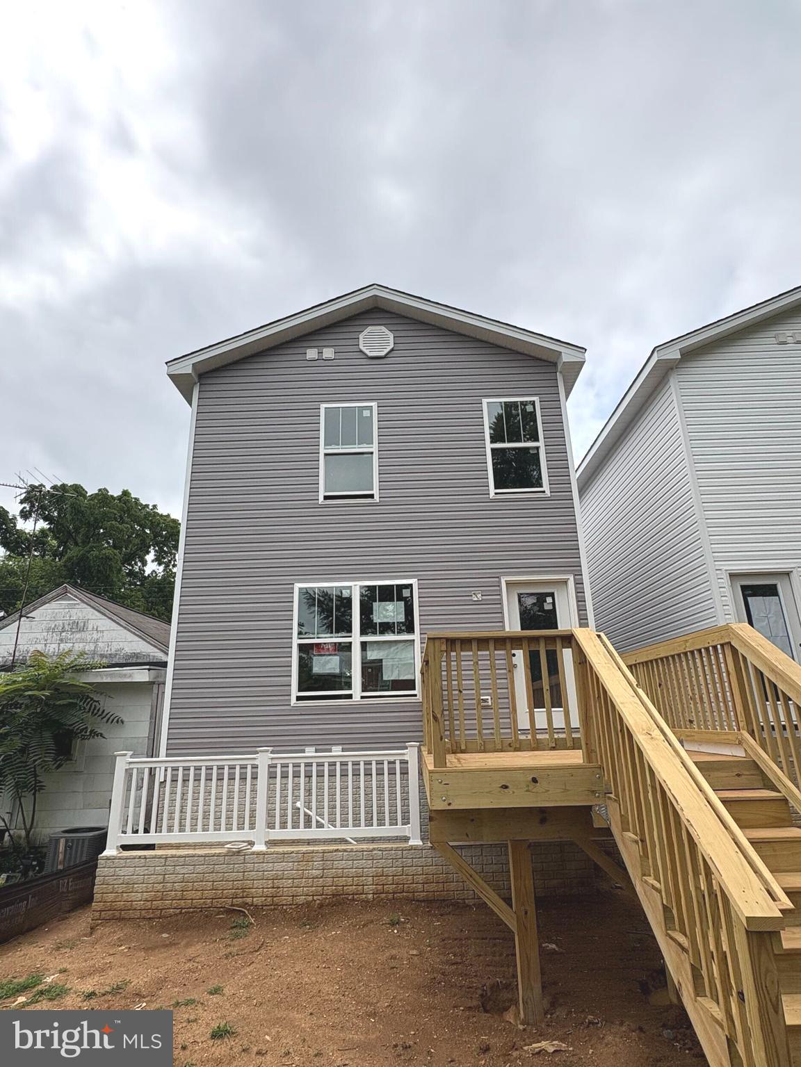 415 PALMER STREET