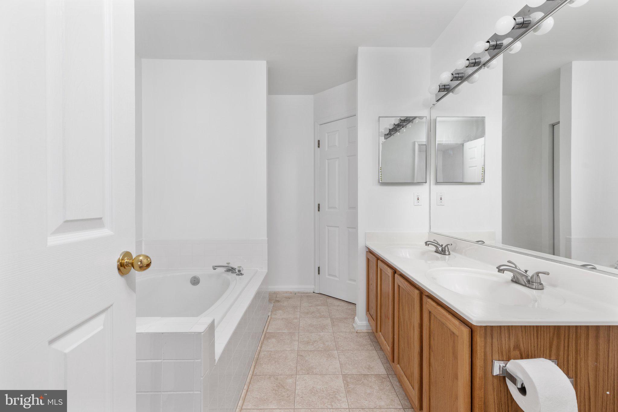 KINGSBROOKE - Residential