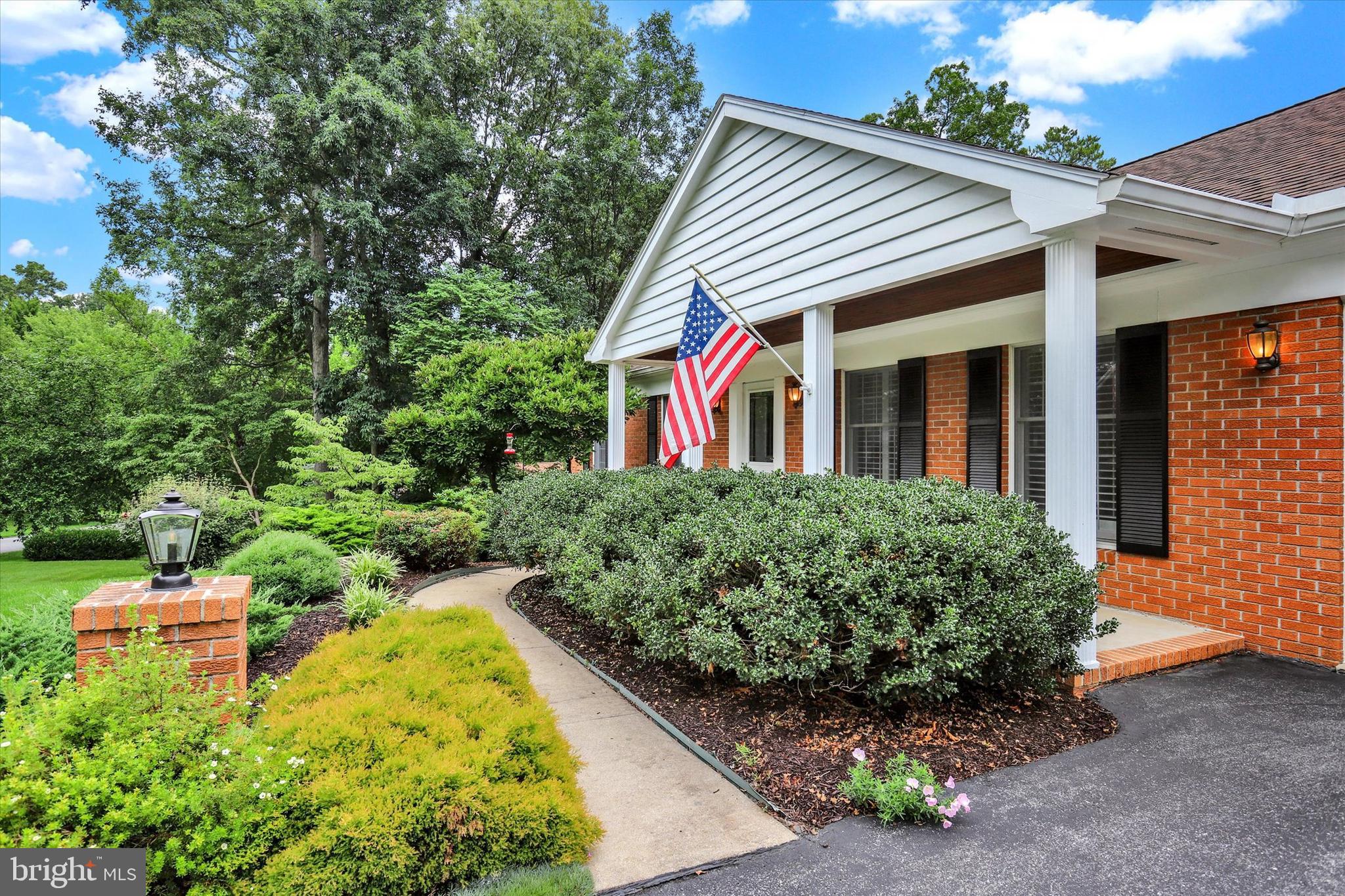 6154 FAIRWAY DRIVE WEST