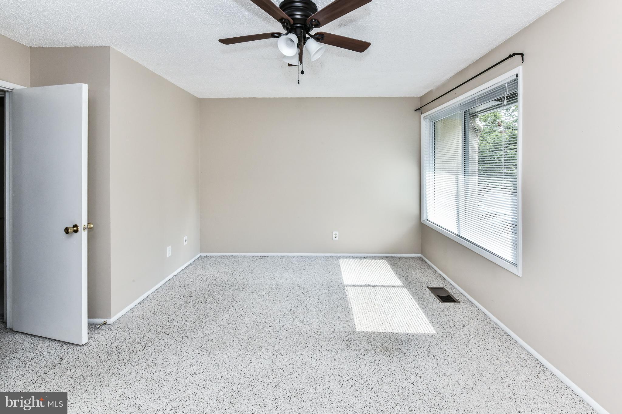 SAWYERS CLUSTER - Residential Lease