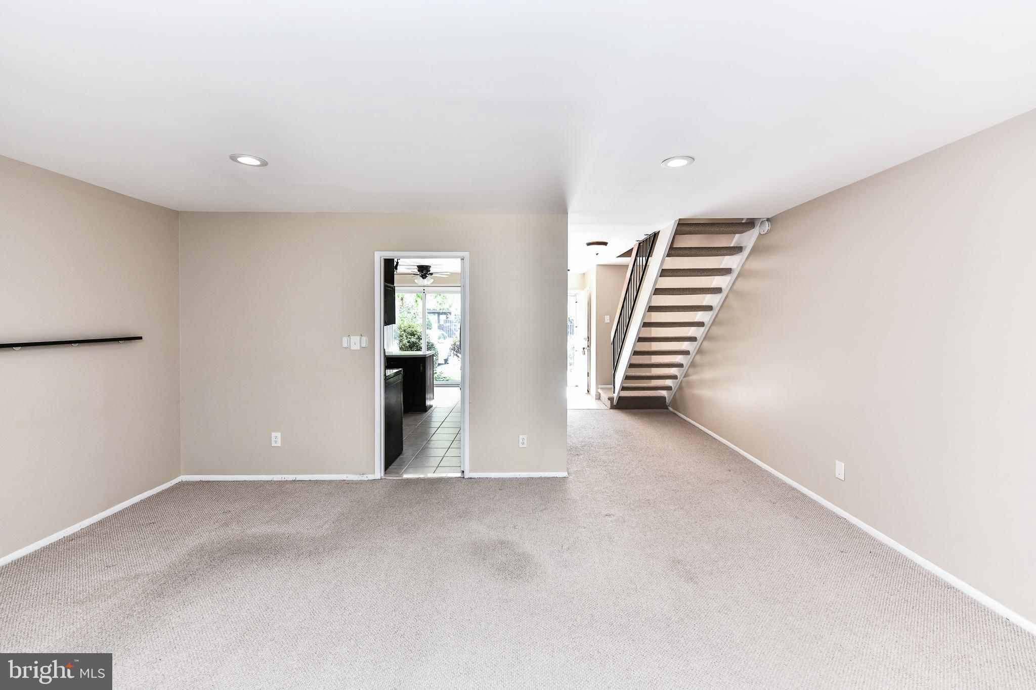 SAWYERS CLUSTER - Residential Lease