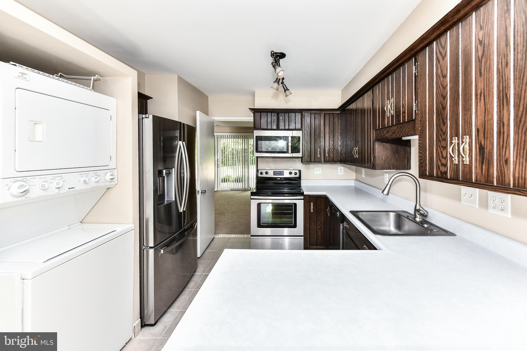 SAWYERS CLUSTER - Residential Lease