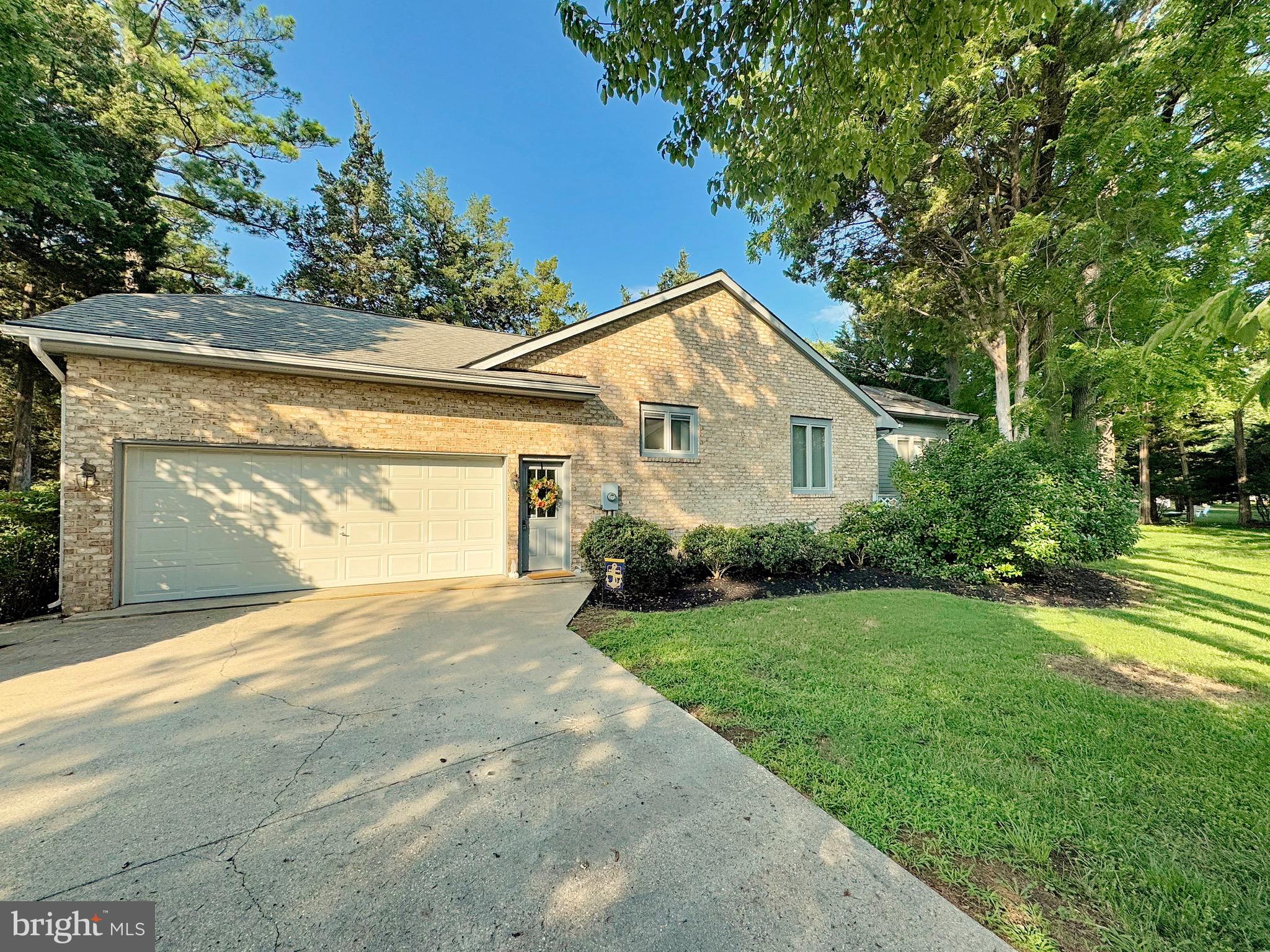 SWAN POINT - Residential