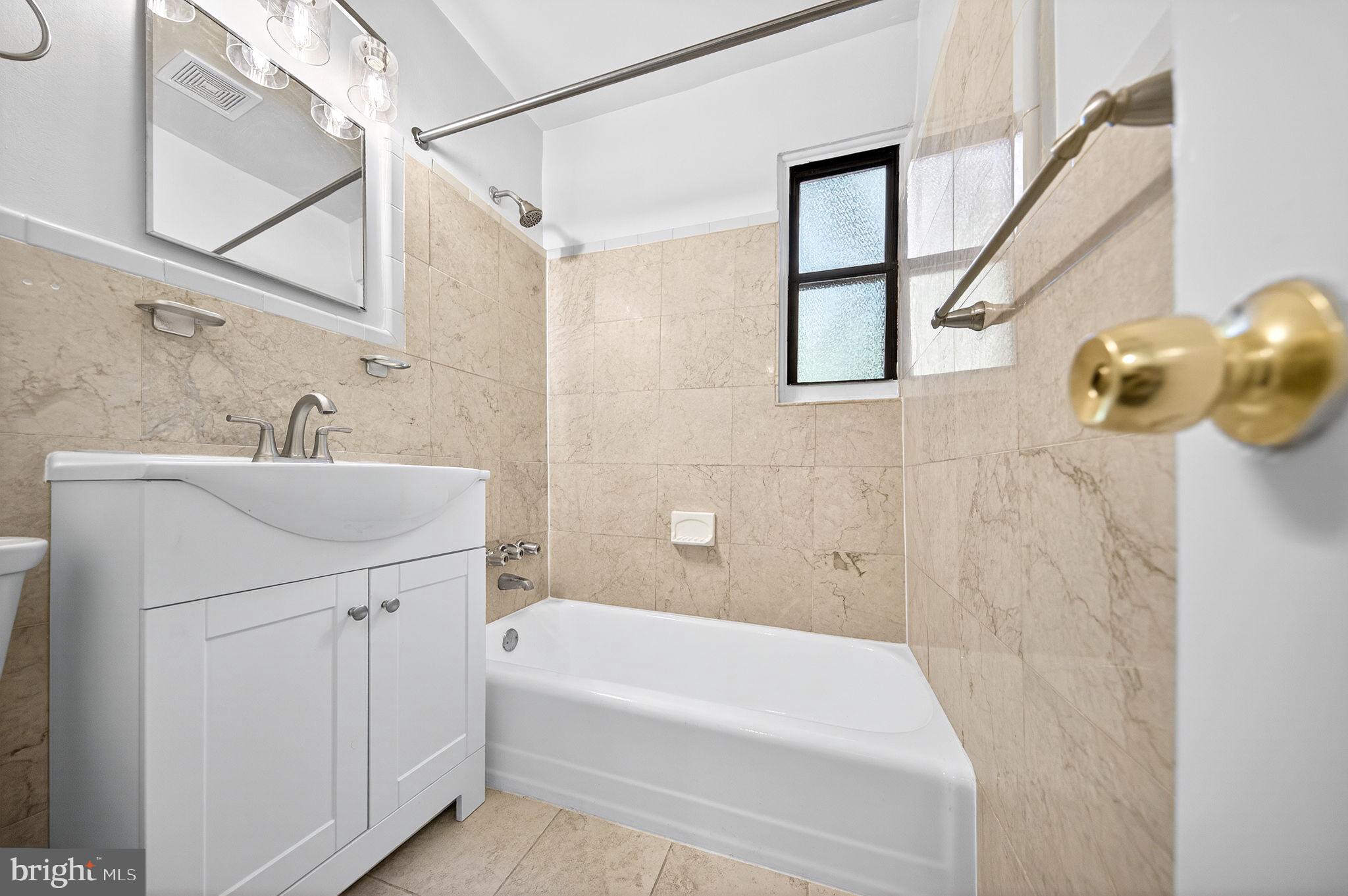 1631 6TH STREET NW 8