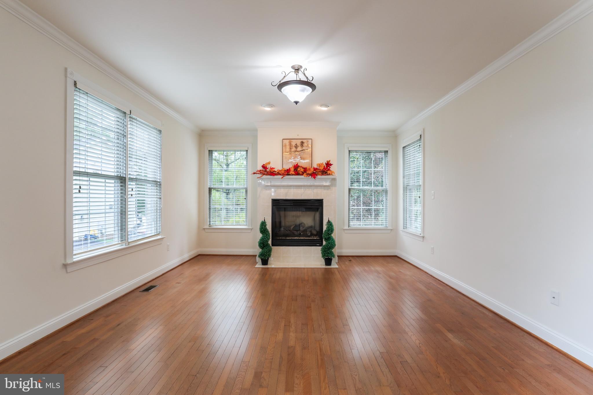 FERNBANK - Residential