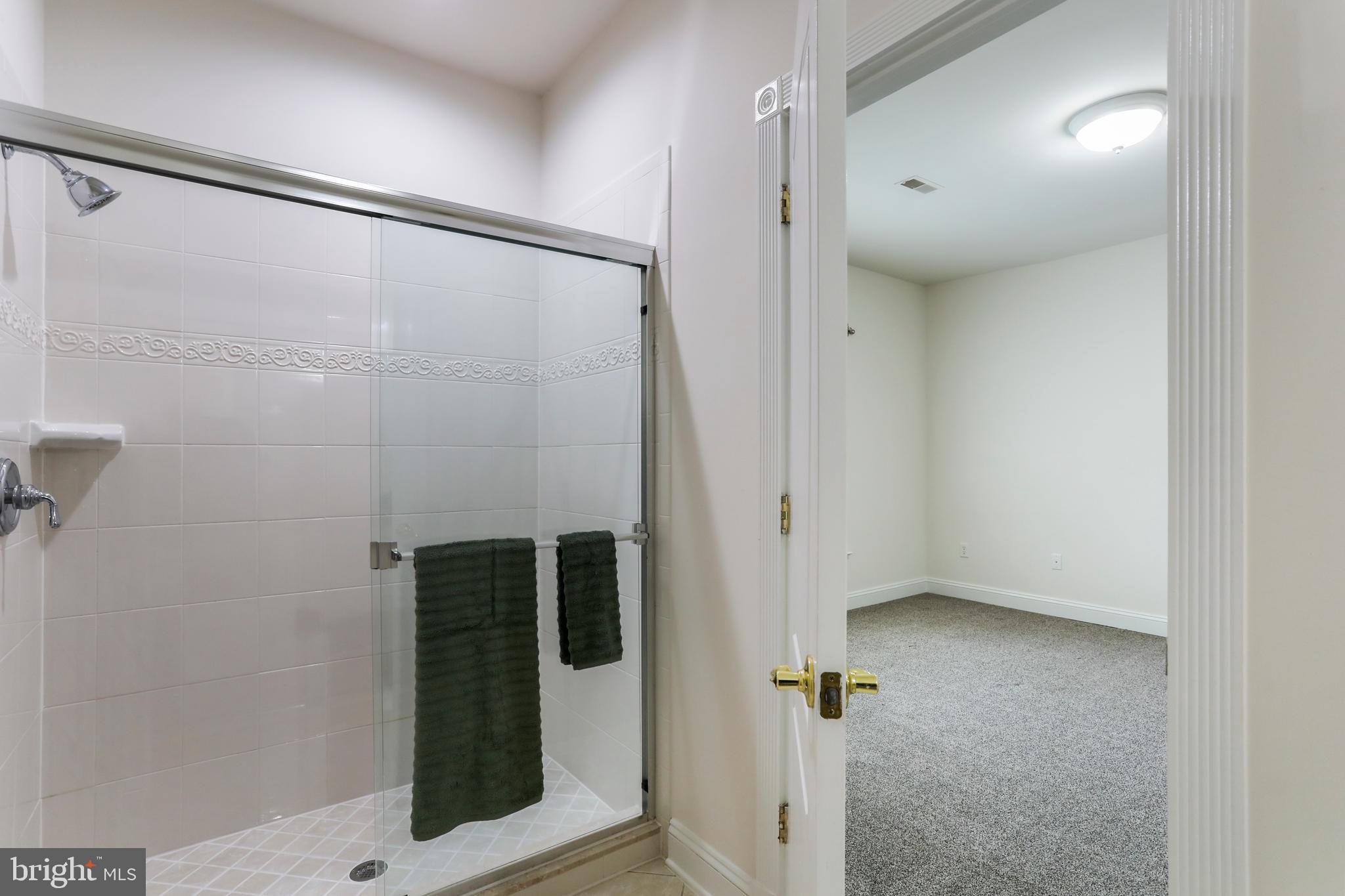 FERNBANK - Residential