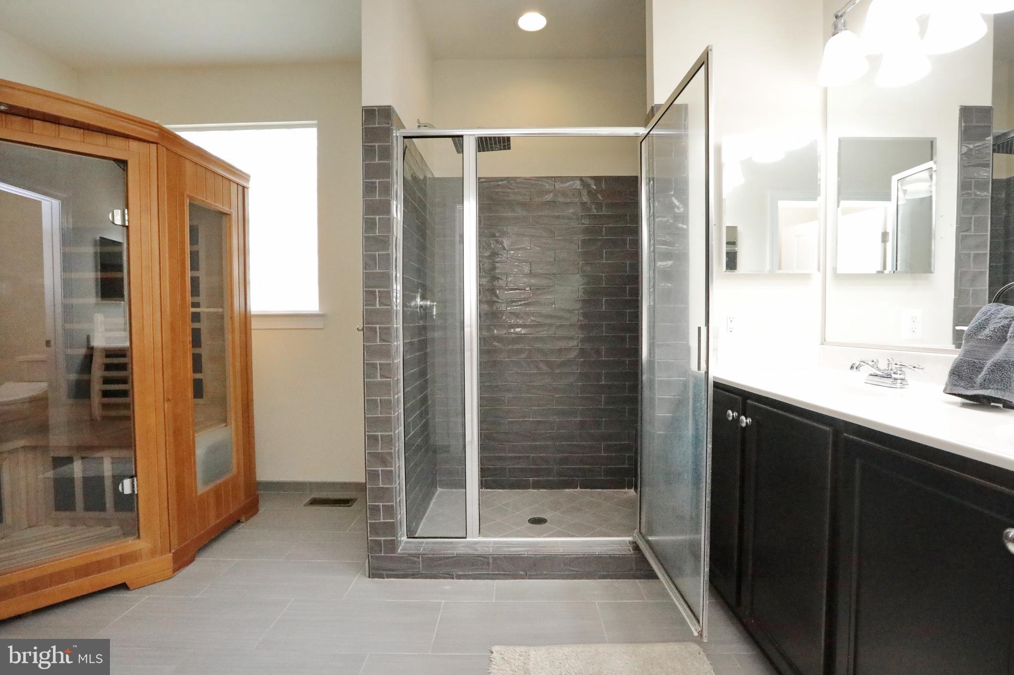 THE VILLAGES OF STEEPLECHASE - Residential