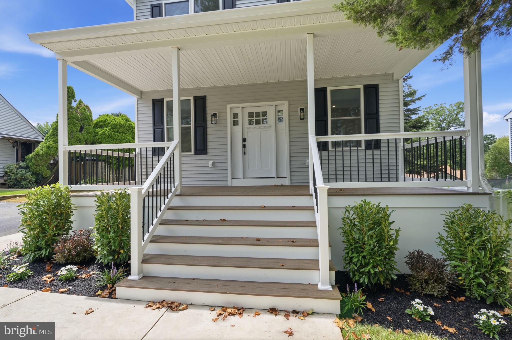 433 WALNUT AVENUE