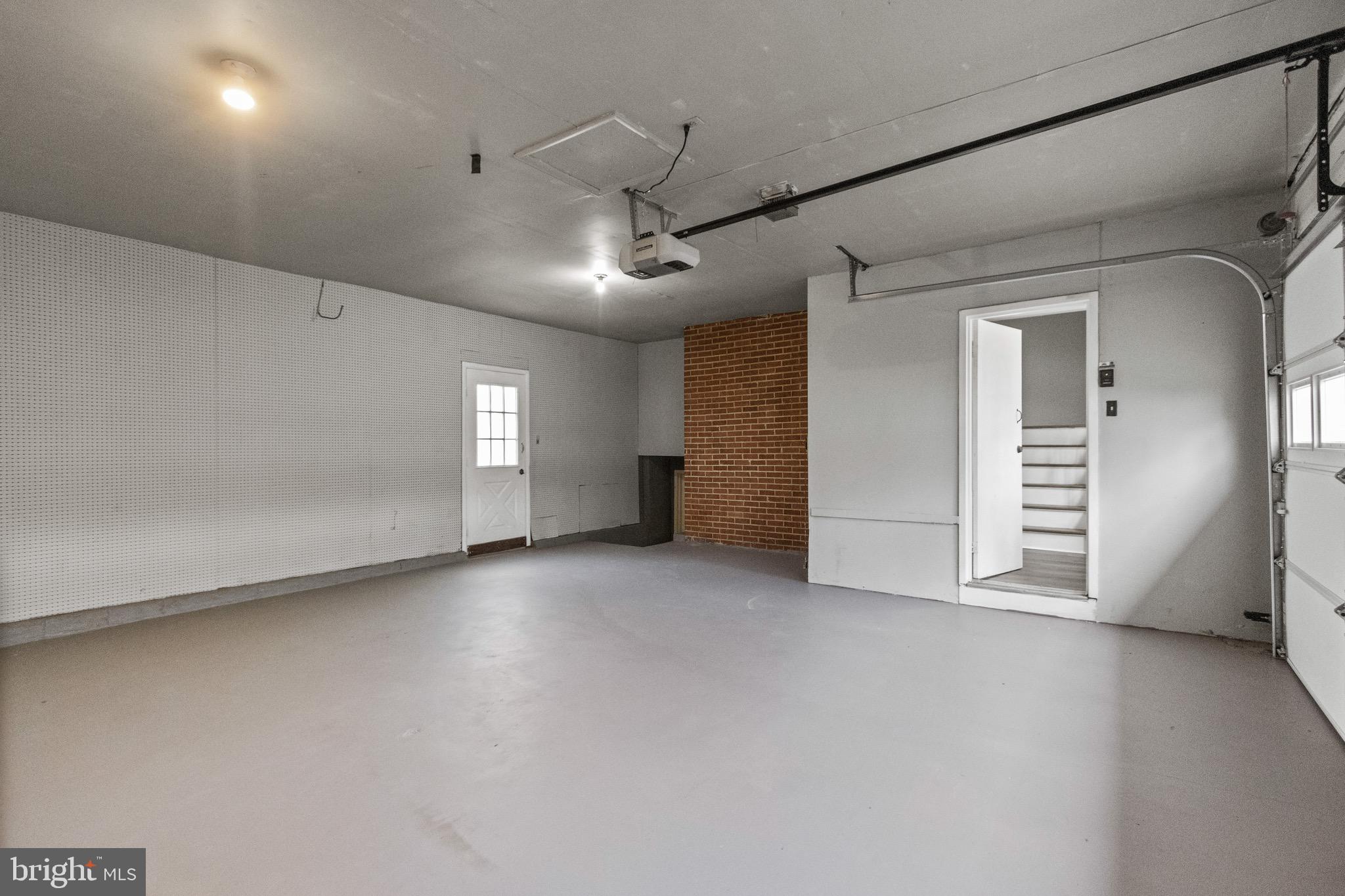 GOOD LUCK WOODS - Residential