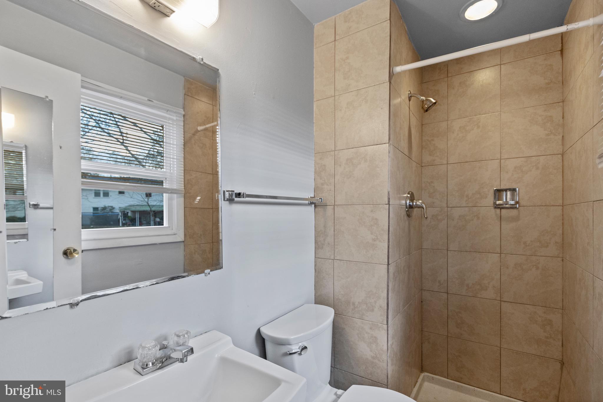 GOOD LUCK WOODS - Residential