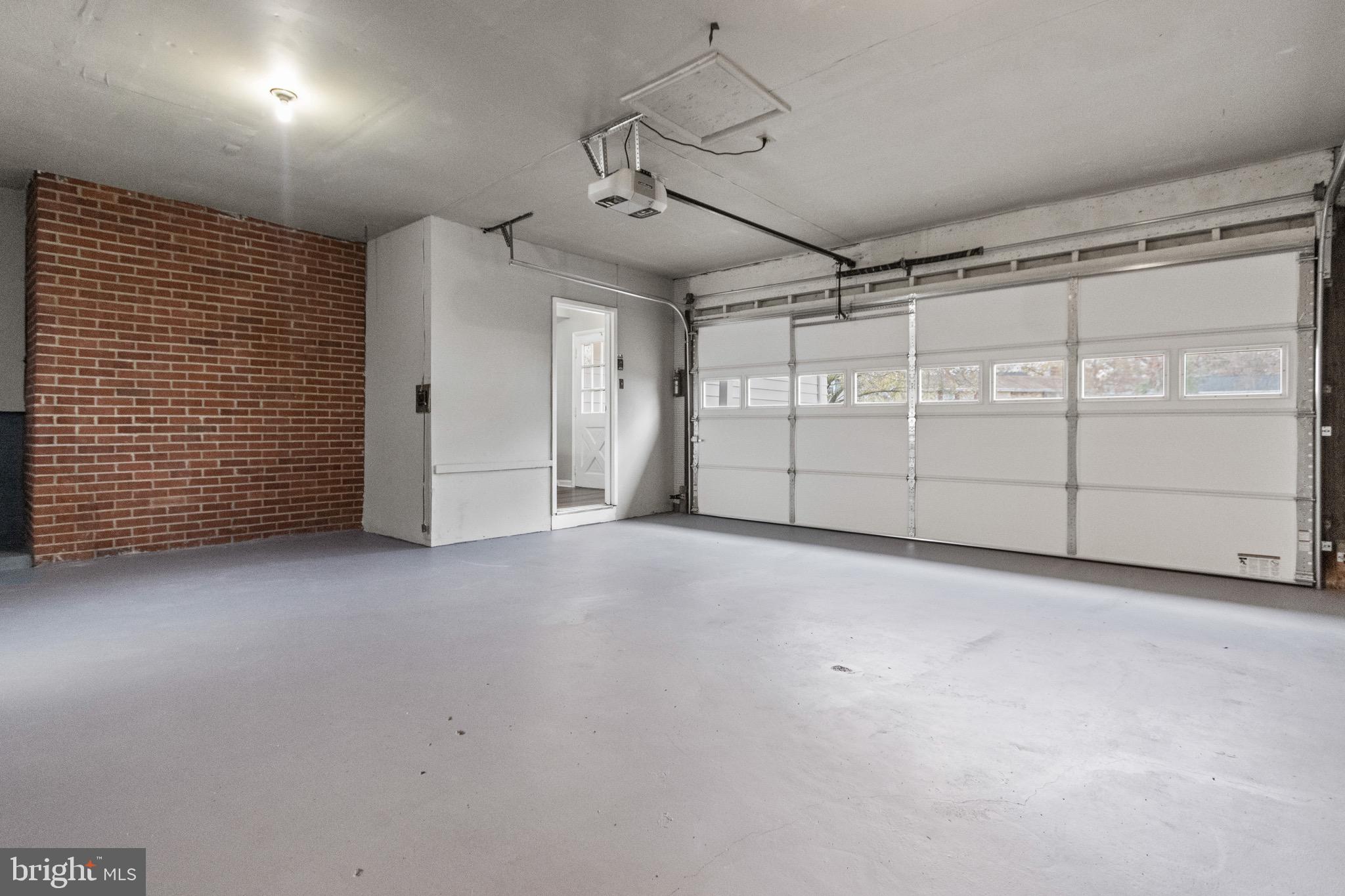 GOOD LUCK WOODS - Residential