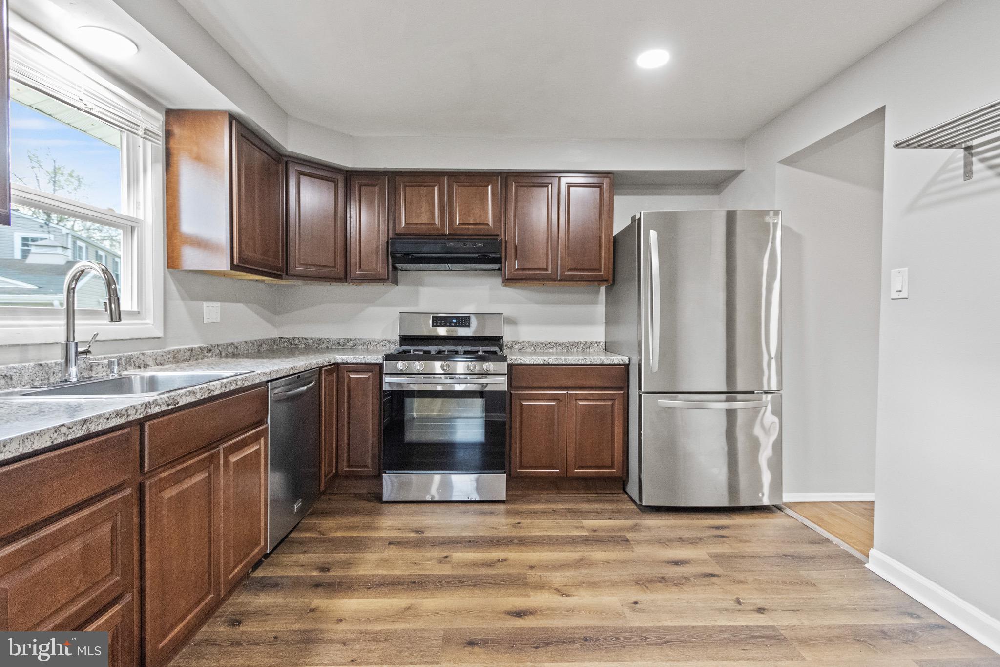 GOOD LUCK WOODS - Residential