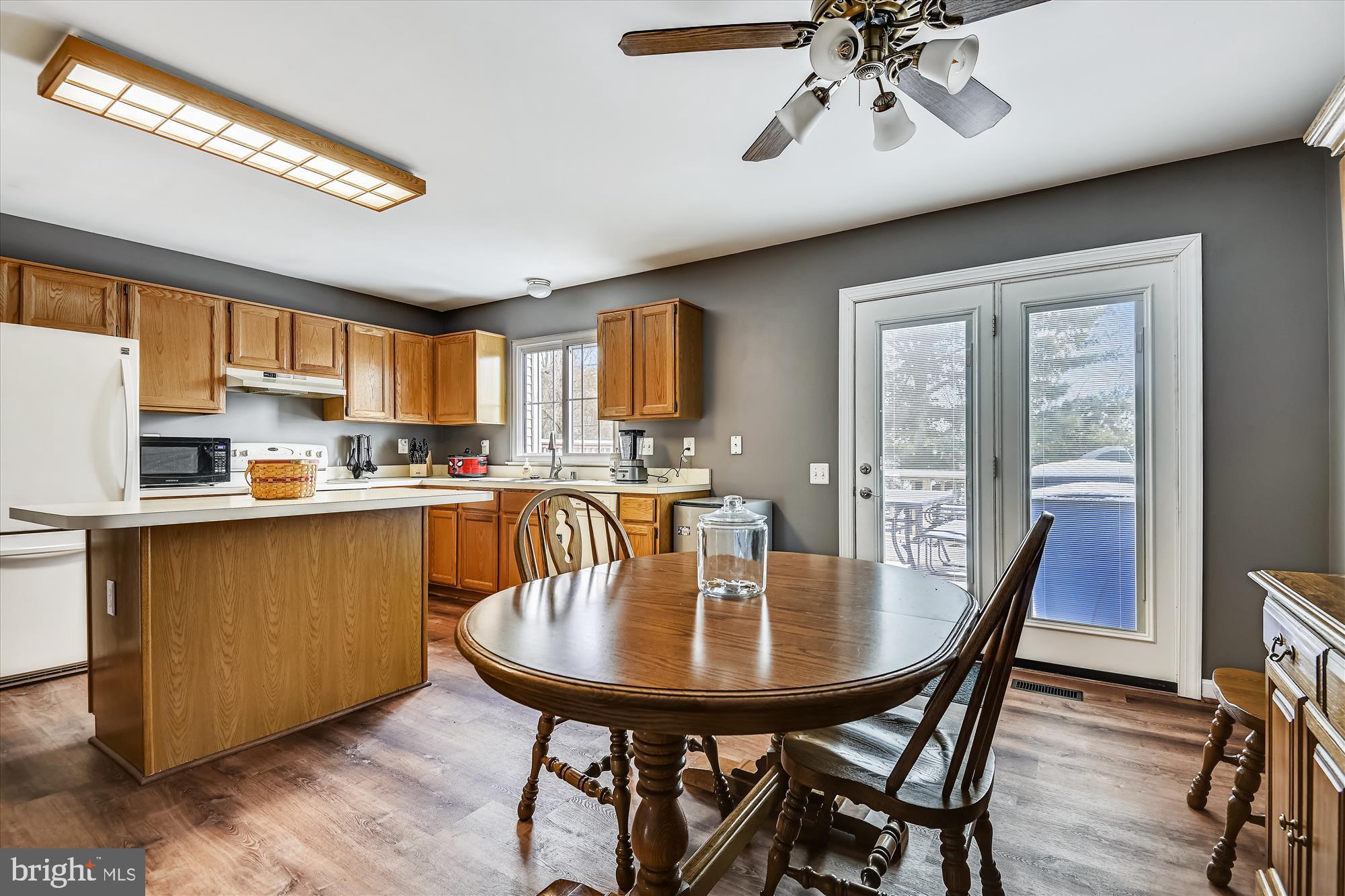 PLEASANT HILLS - Residential