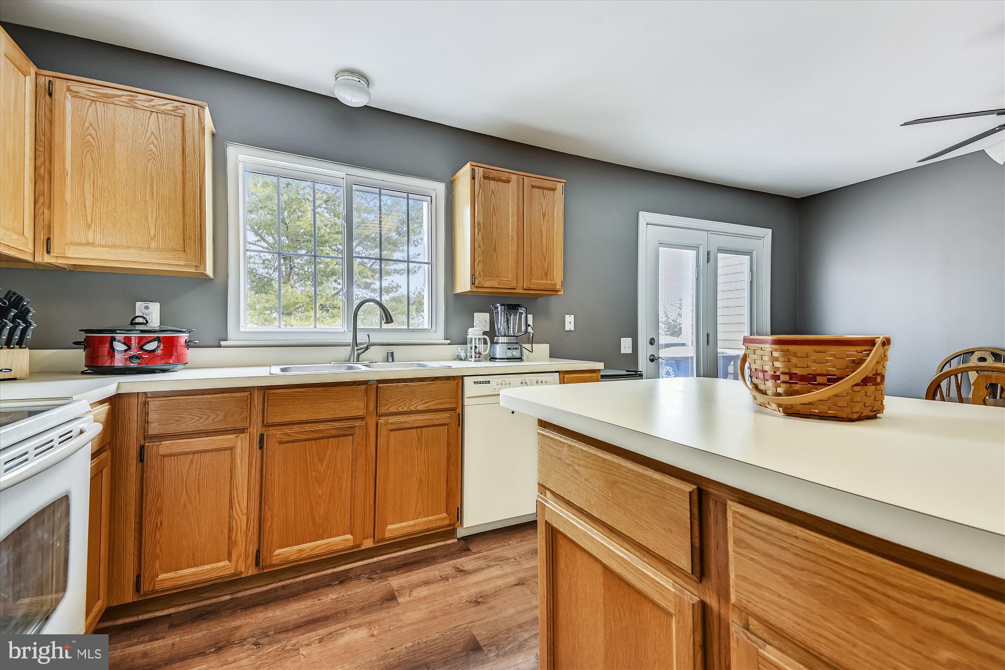 PLEASANT HILLS - Residential