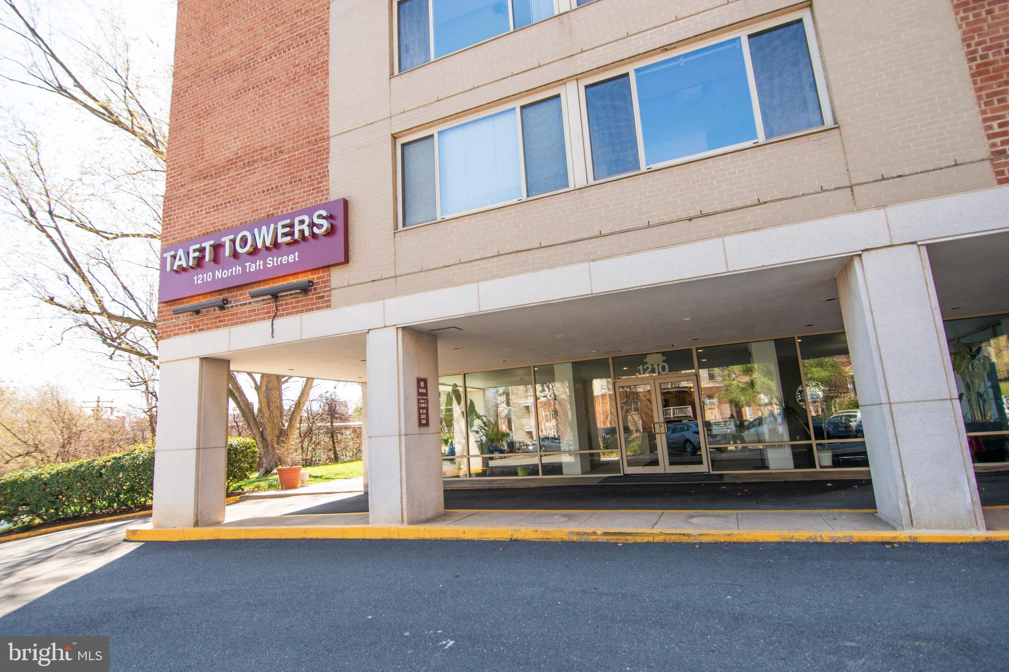 COURTHOUSE - Residential Lease