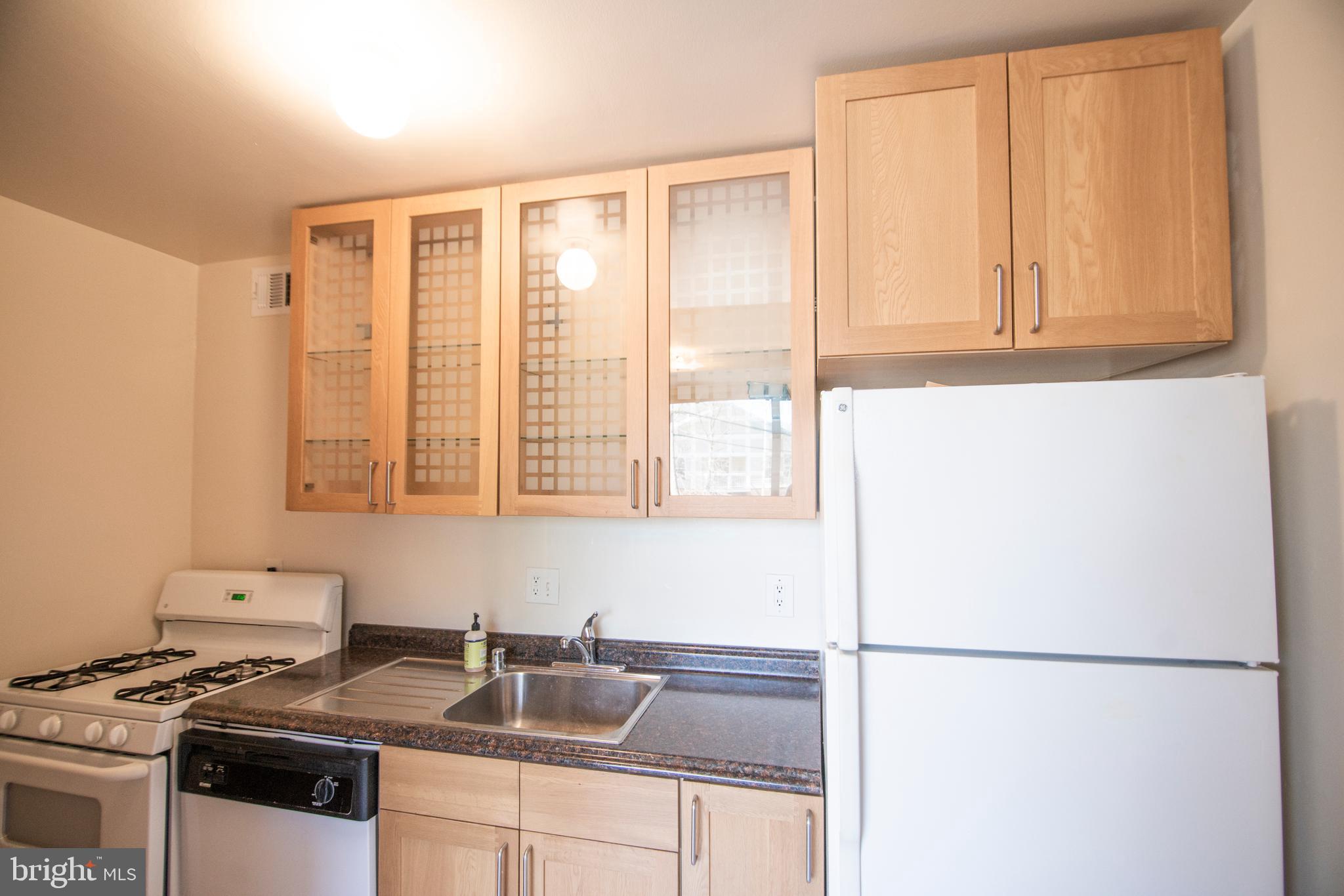 COURTHOUSE - Residential Lease