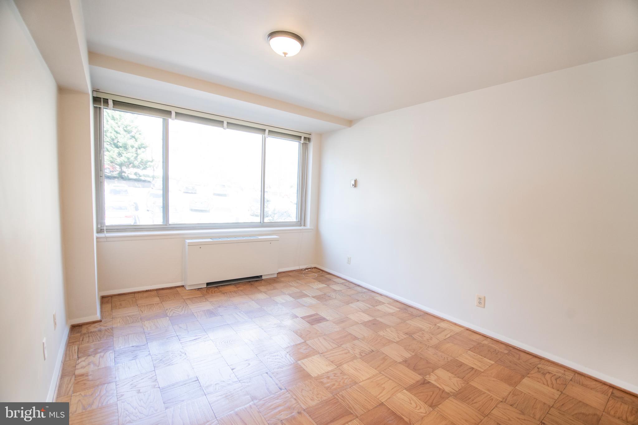 COURTHOUSE - Residential Lease