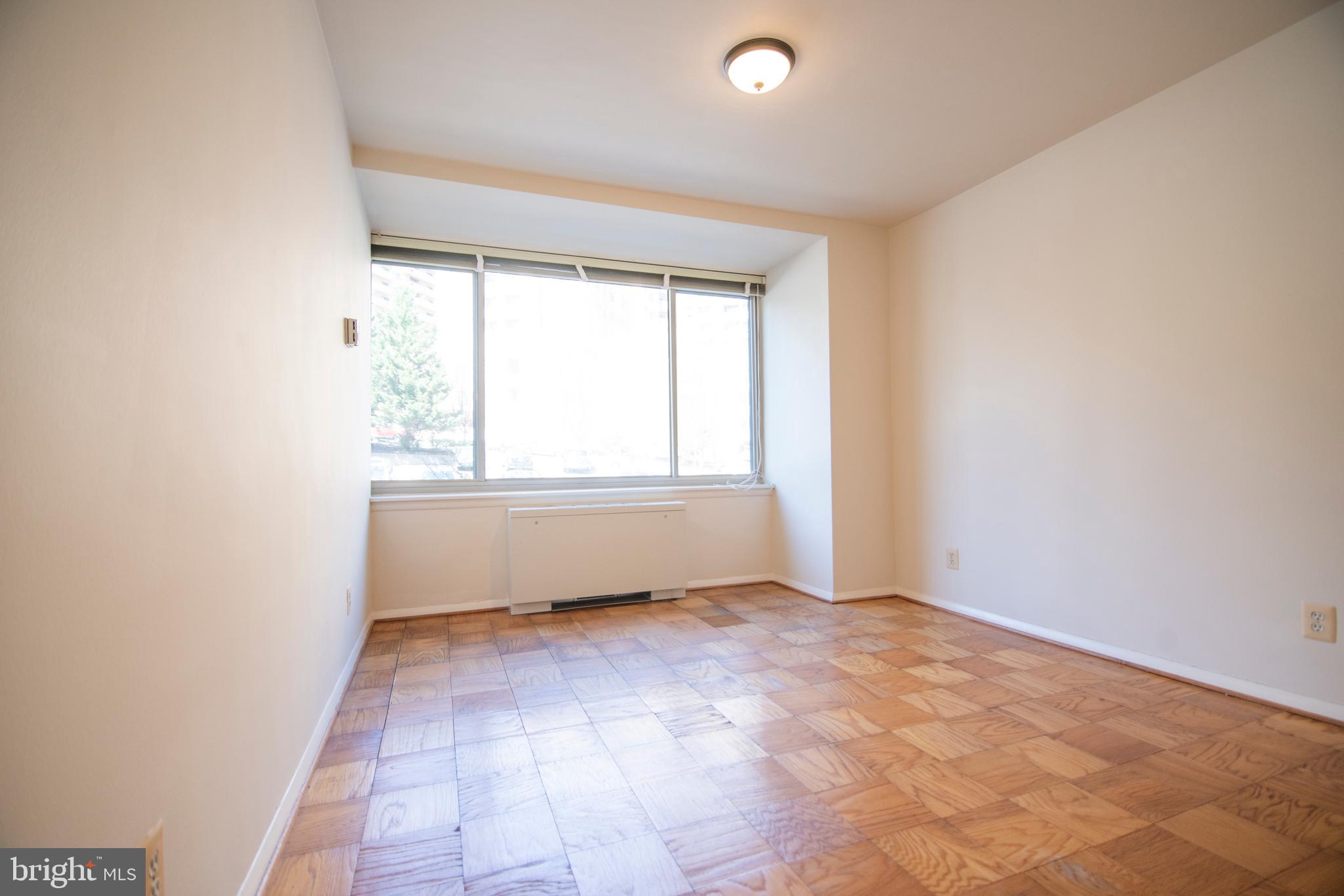 COURTHOUSE - Residential Lease