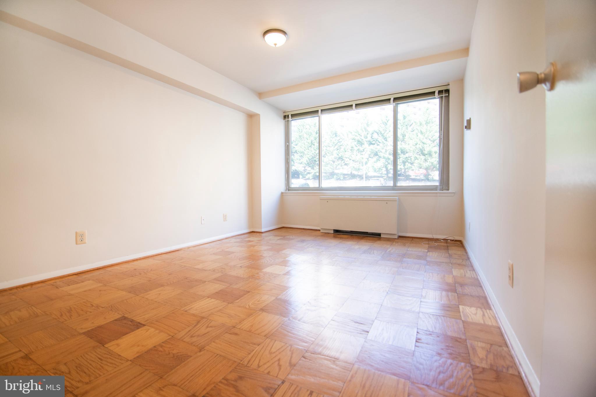 COURTHOUSE - Residential Lease