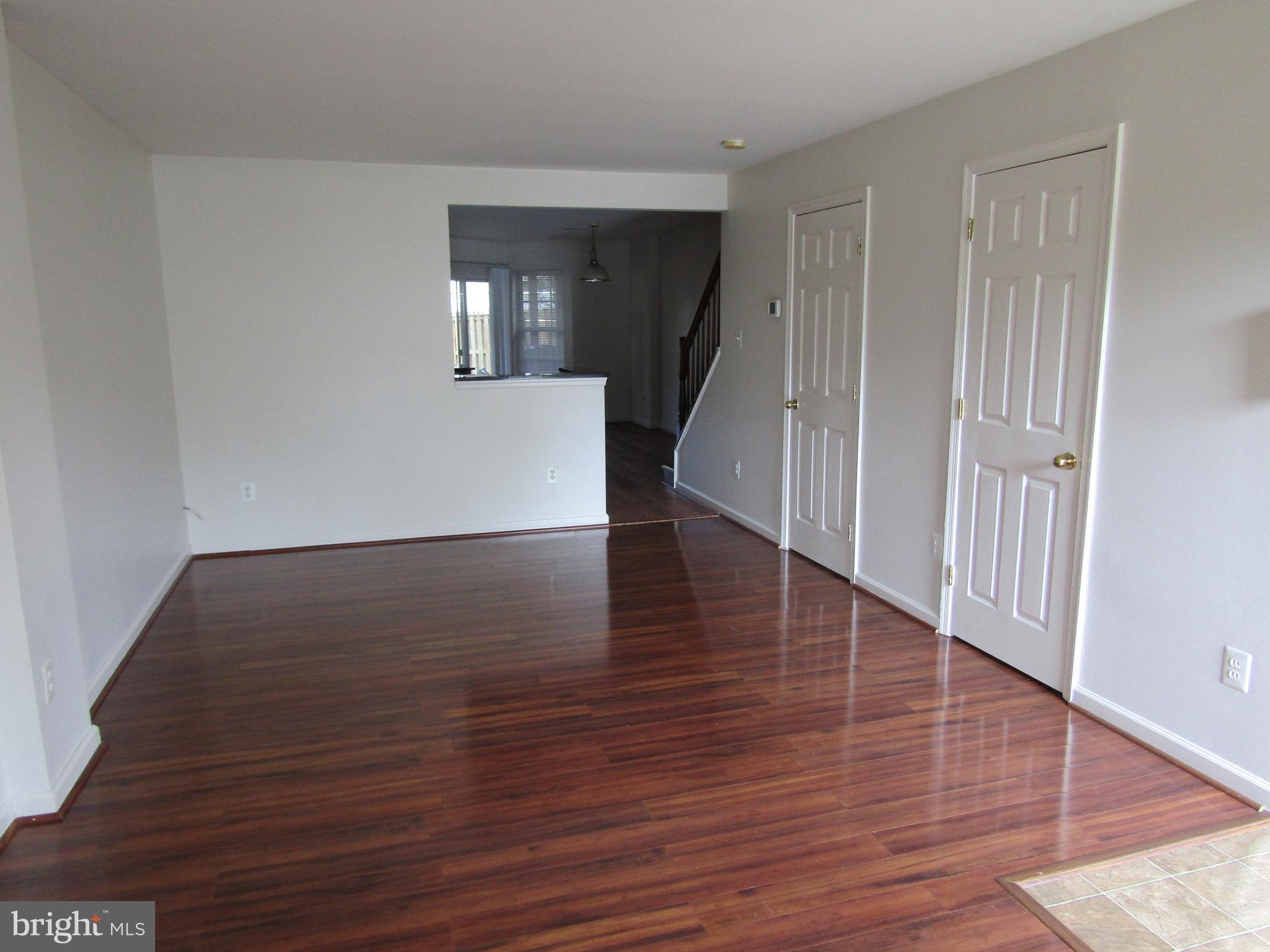 SOUTH RIDING - Residential Lease